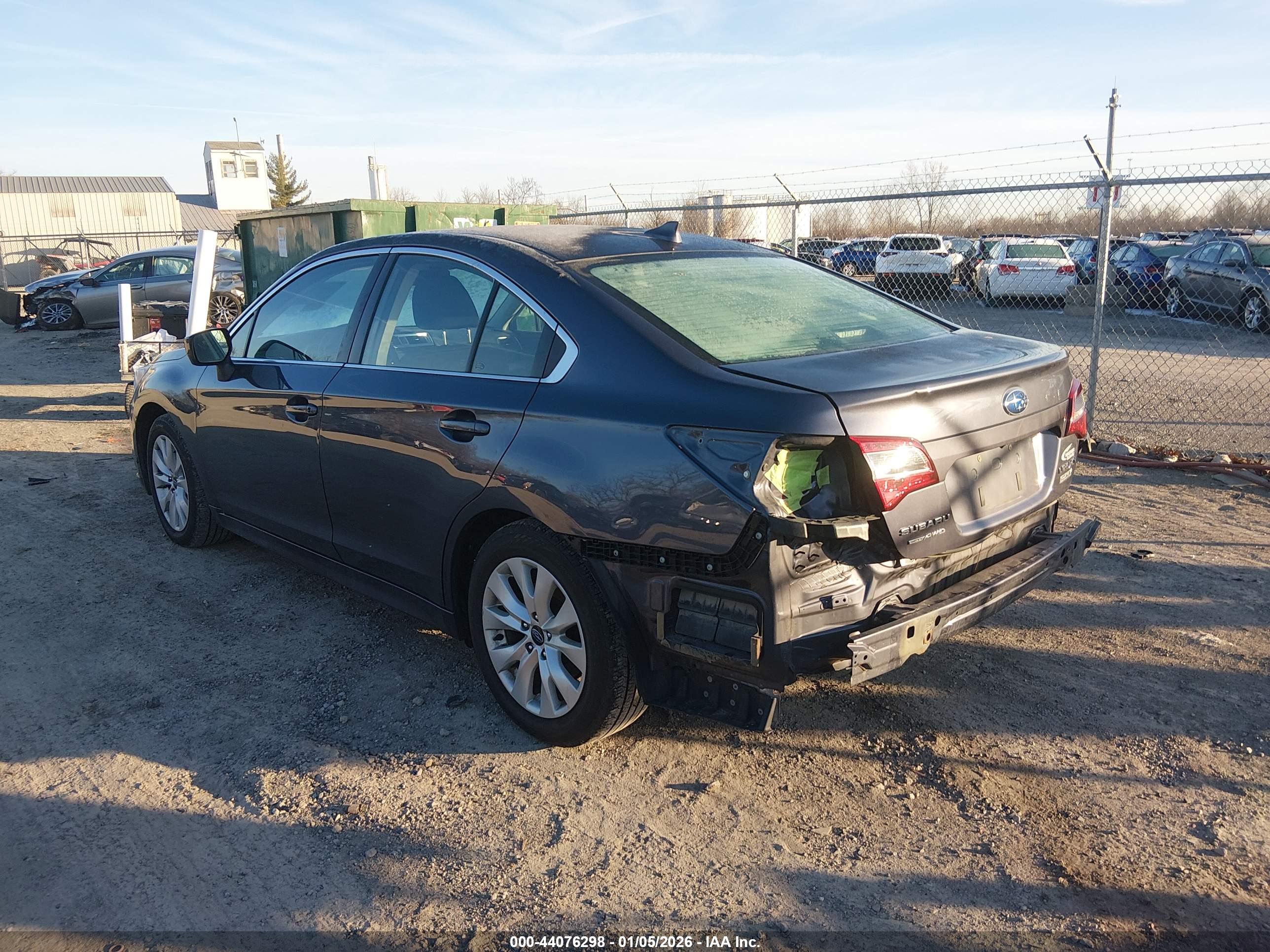 SUBARU LEGACY image 3
