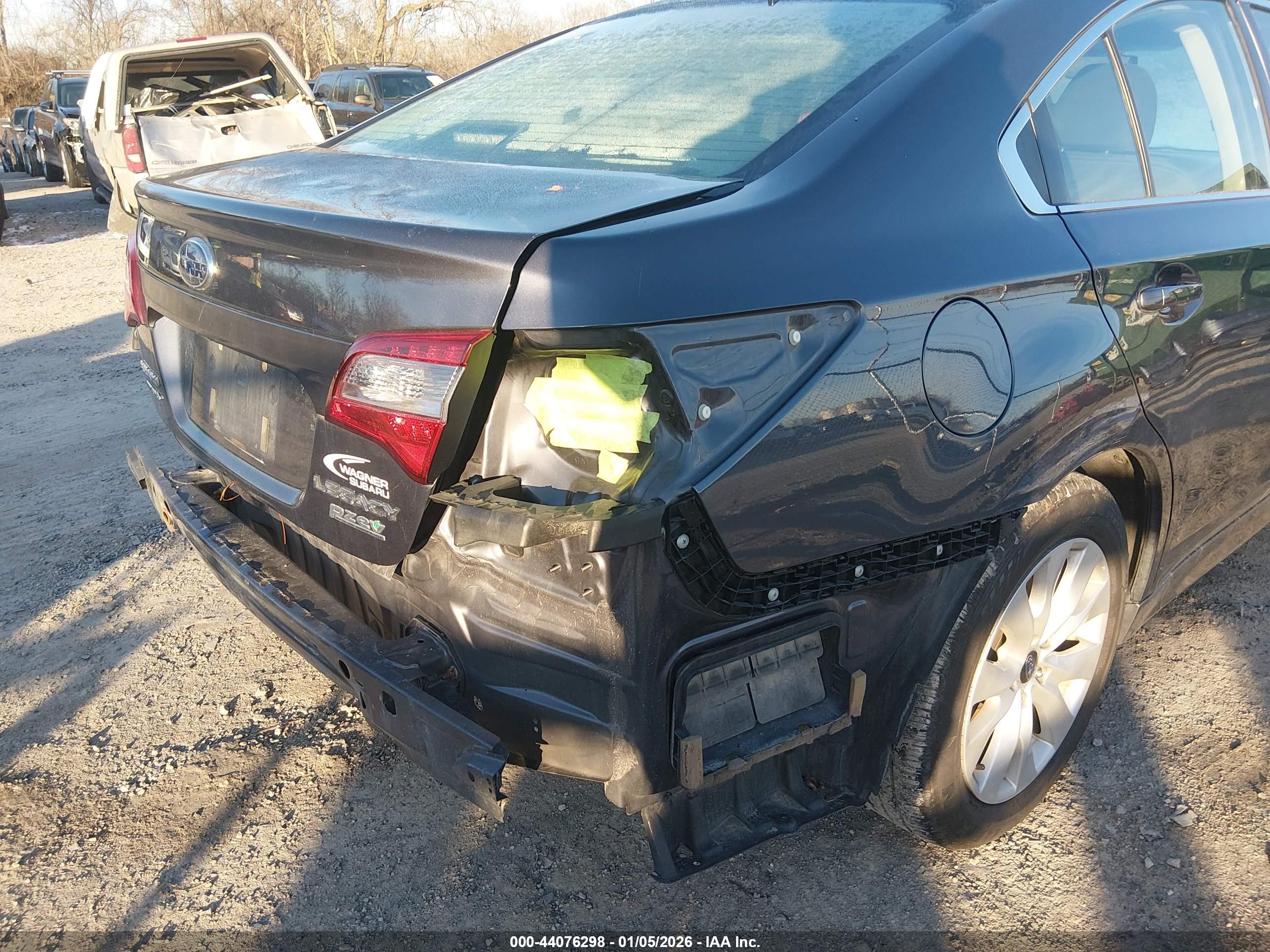 SUBARU LEGACY image 6