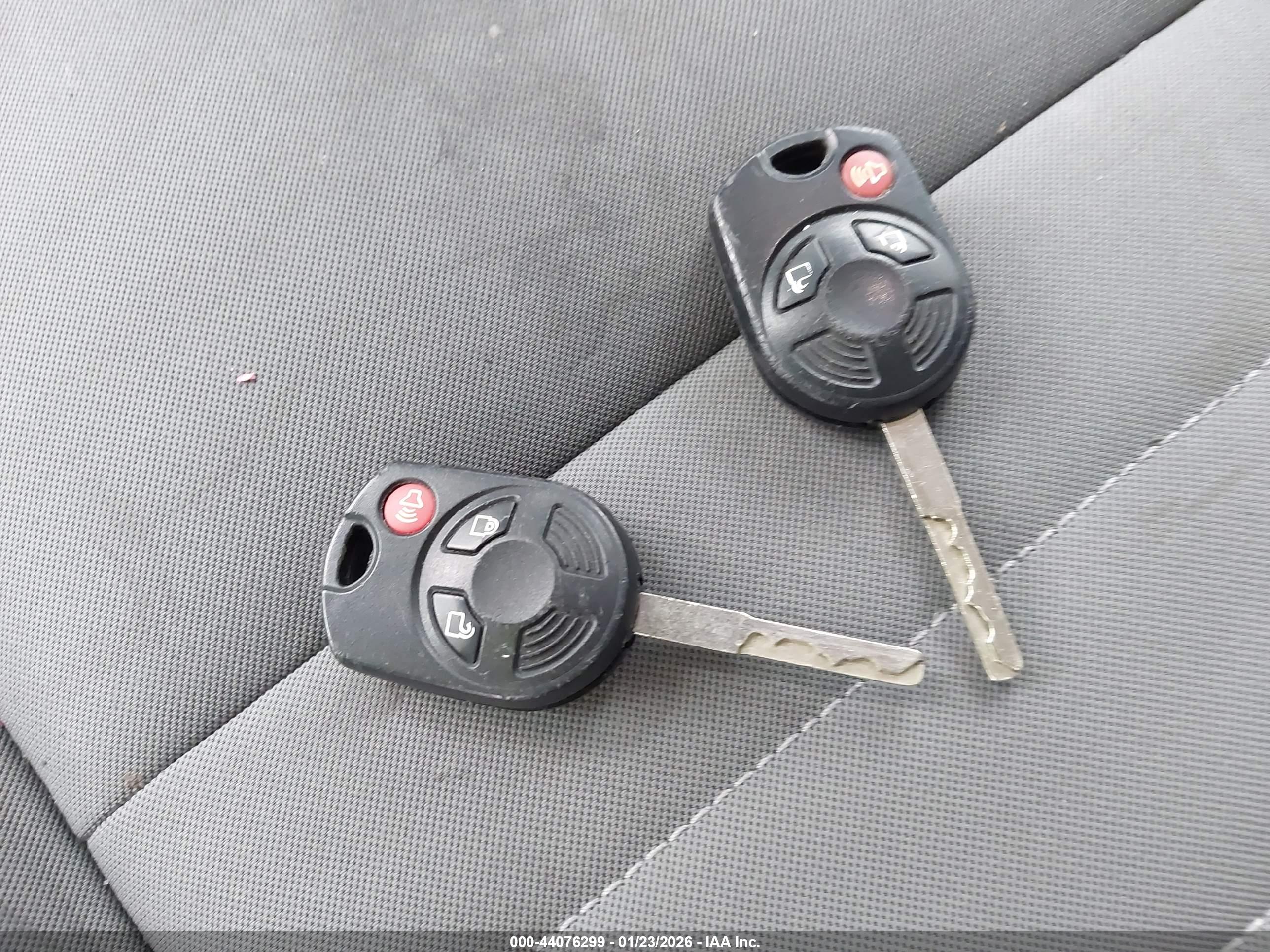 FORD ESCAPE image 11