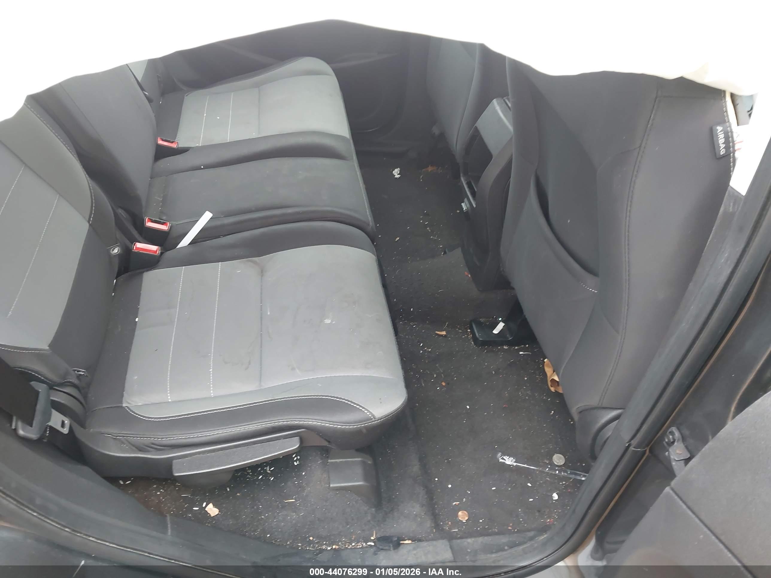 FORD ESCAPE image 8