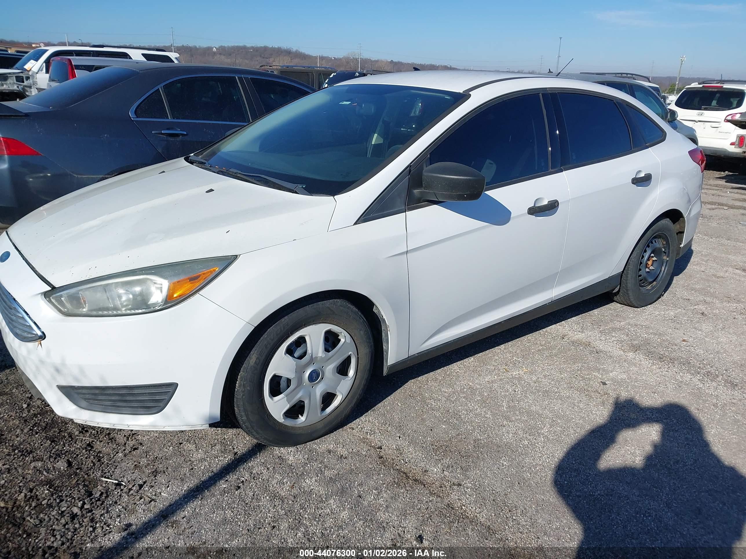 FORD FOCUS image 2