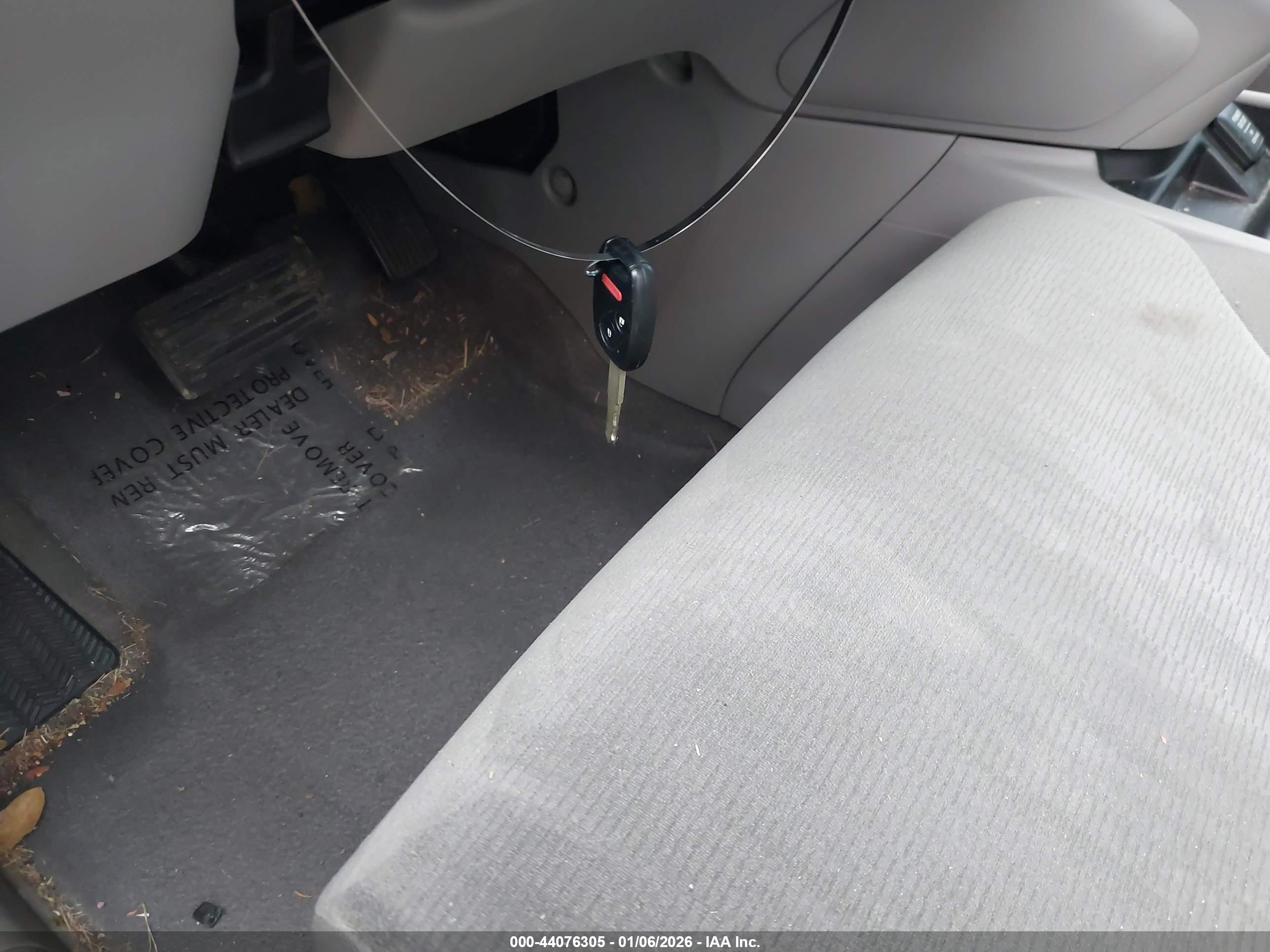 HONDA CR-V image 11