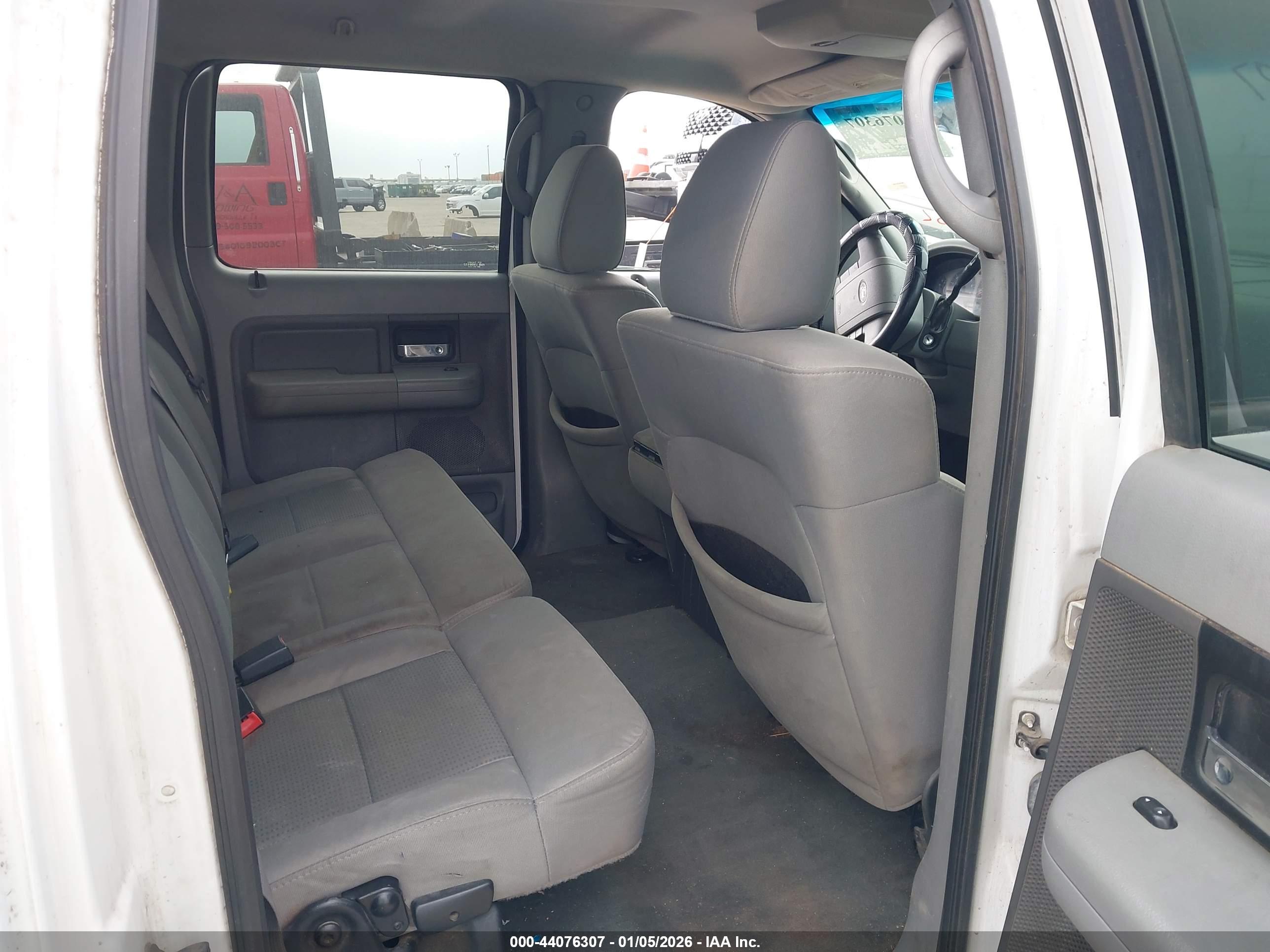 FORD F-150 image 8