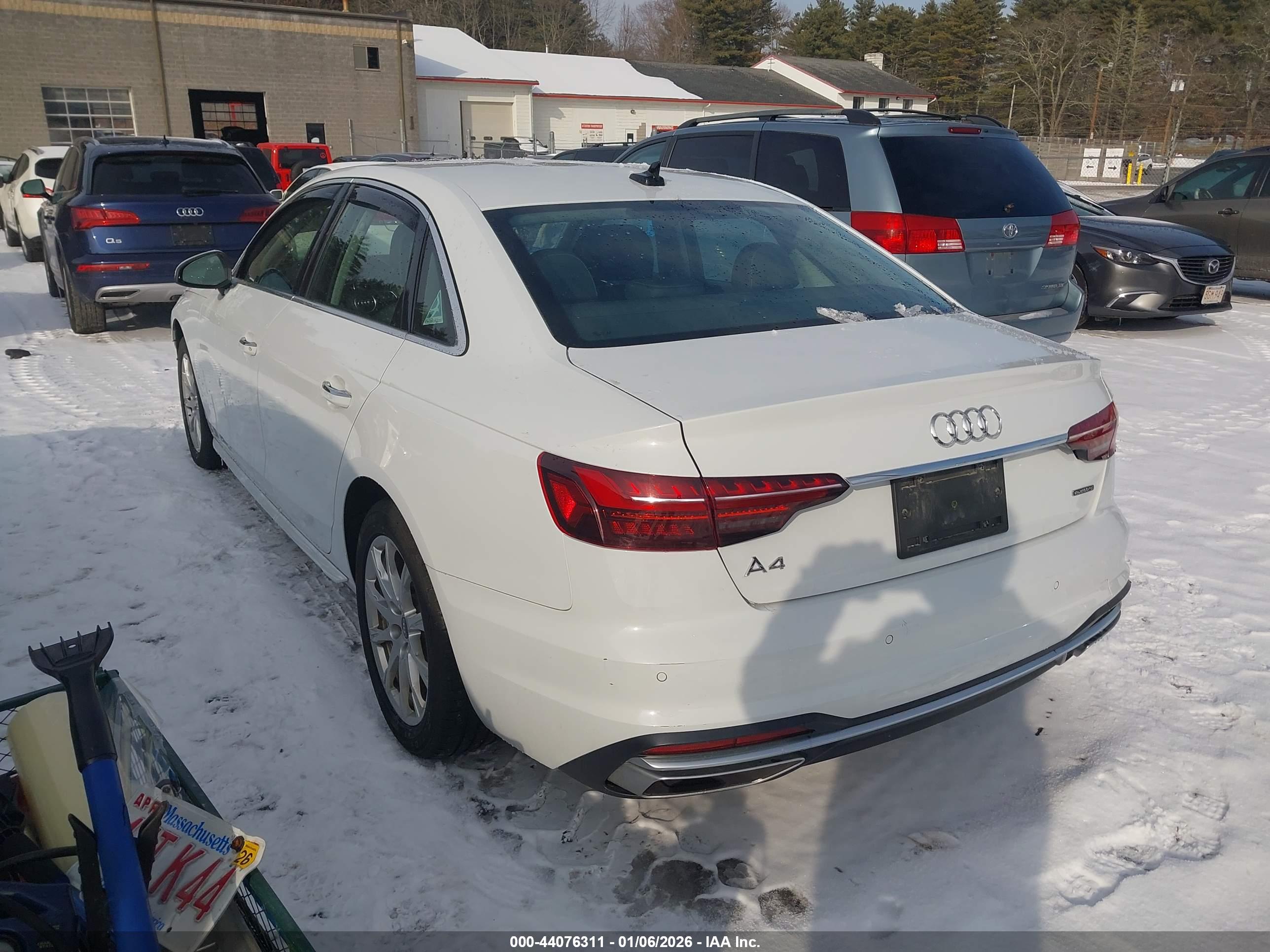 AUDI A4 image 3