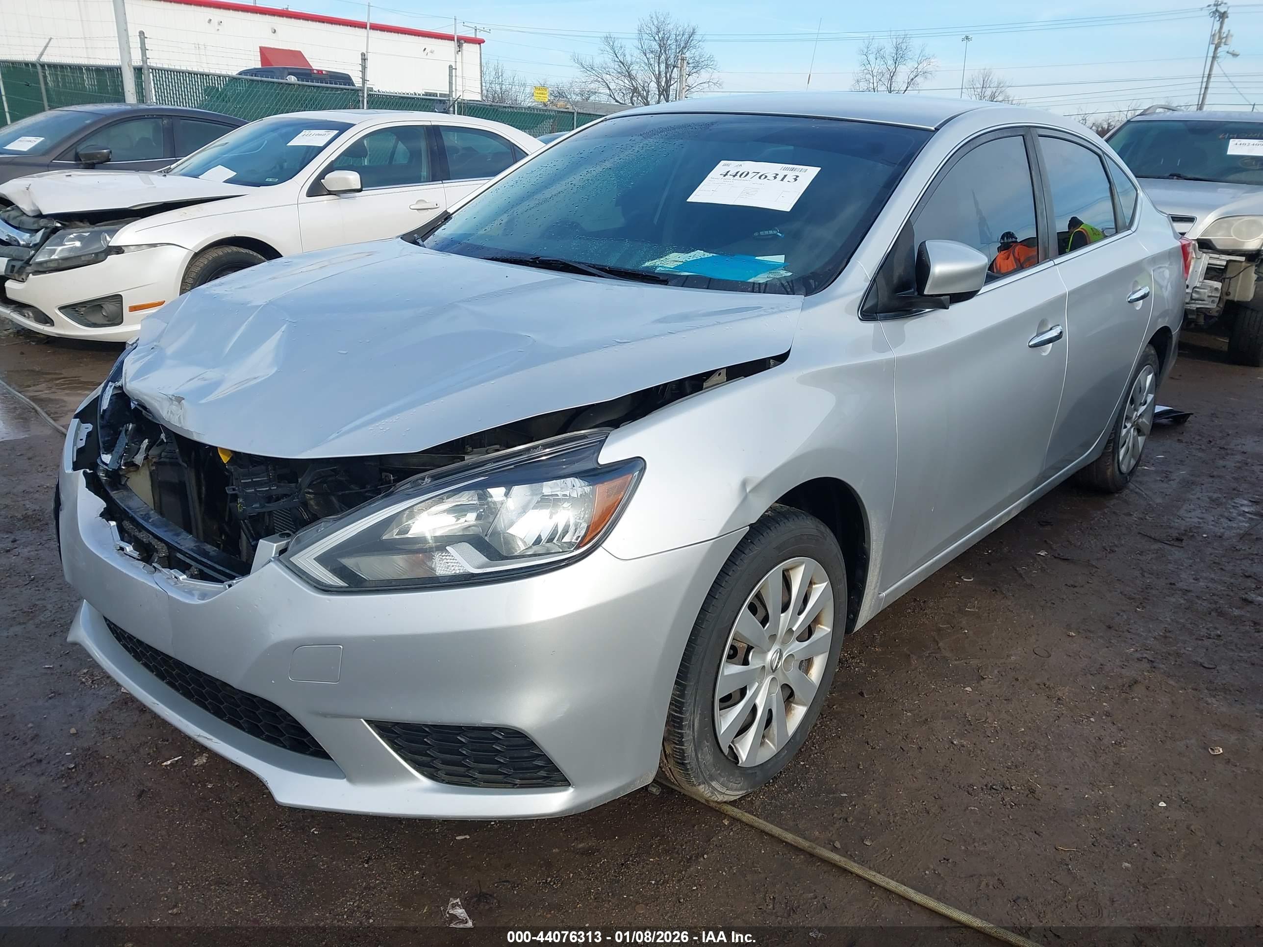 NISSAN SENTRA image 2