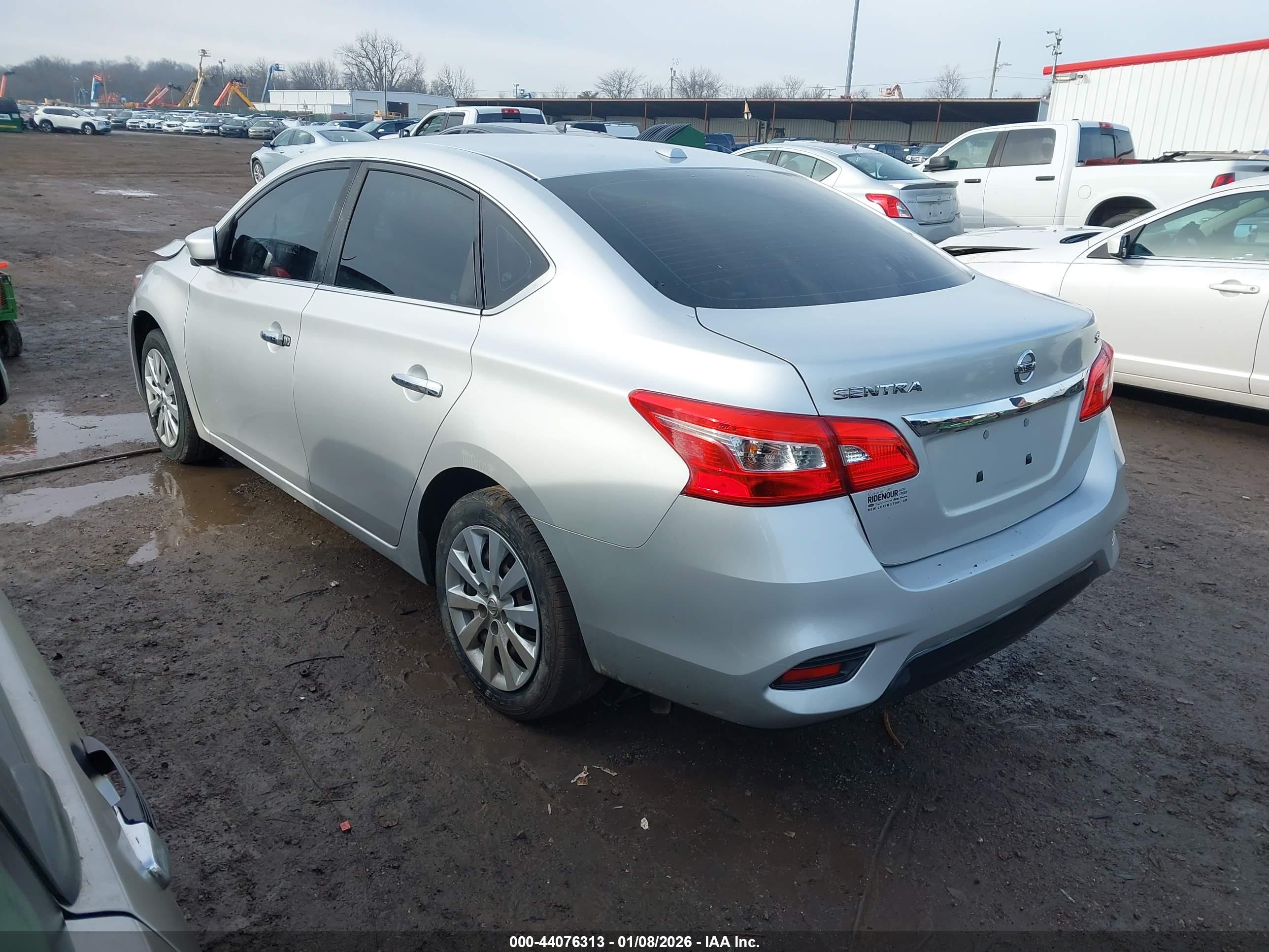 NISSAN SENTRA image 3