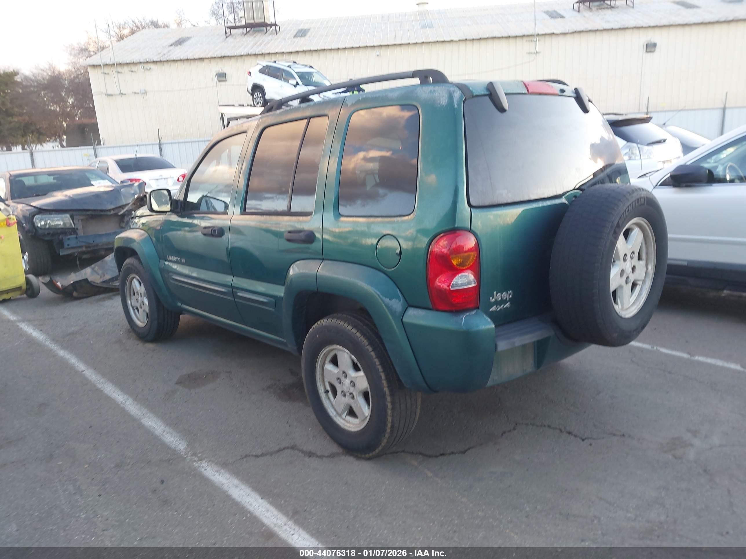 JEEP LIBERTY image 3