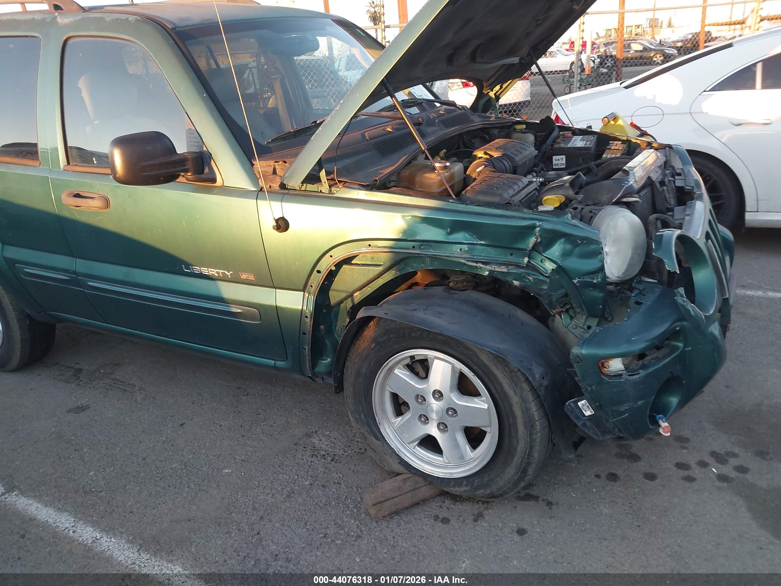 JEEP LIBERTY image 6