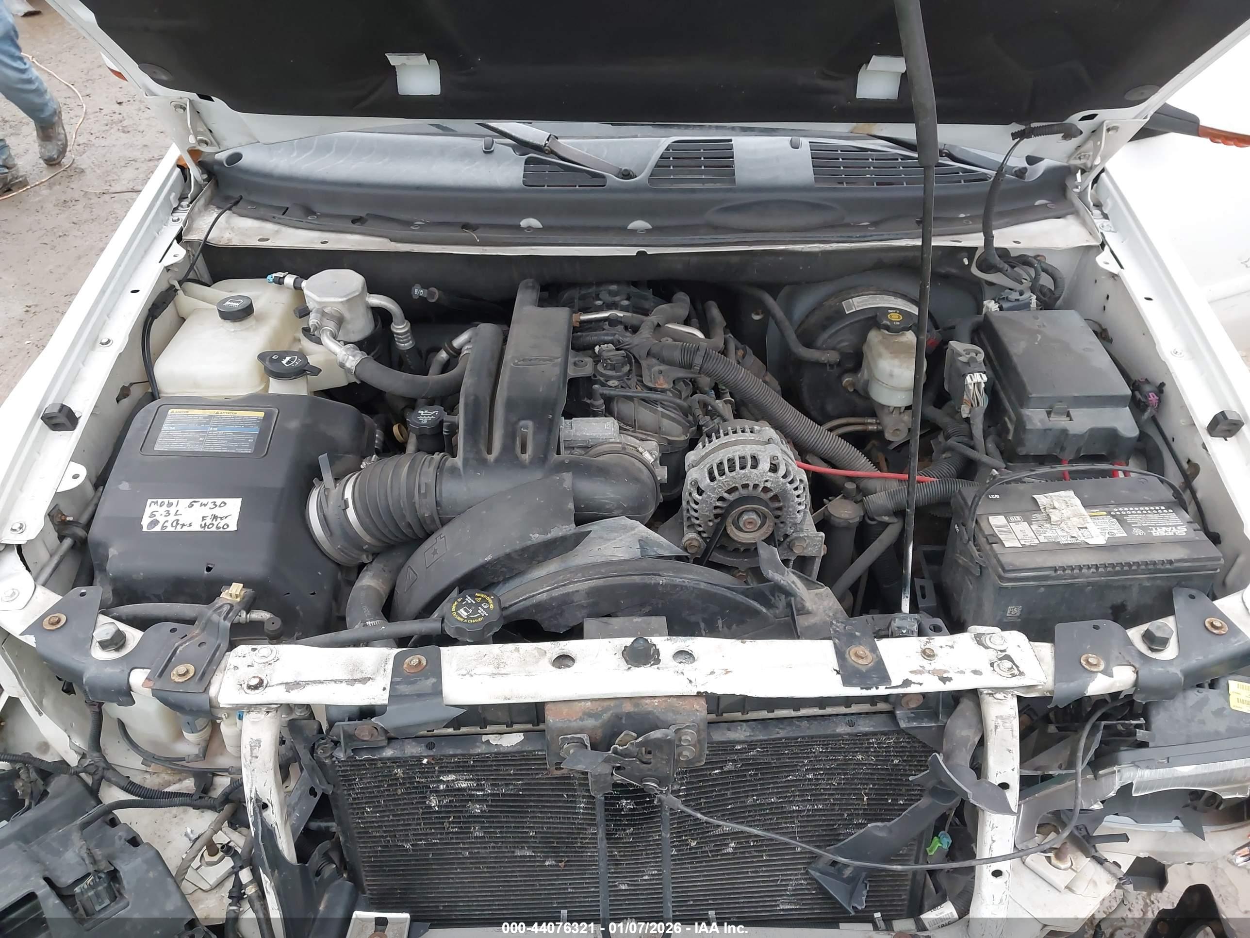 GMC ENVOY image 10