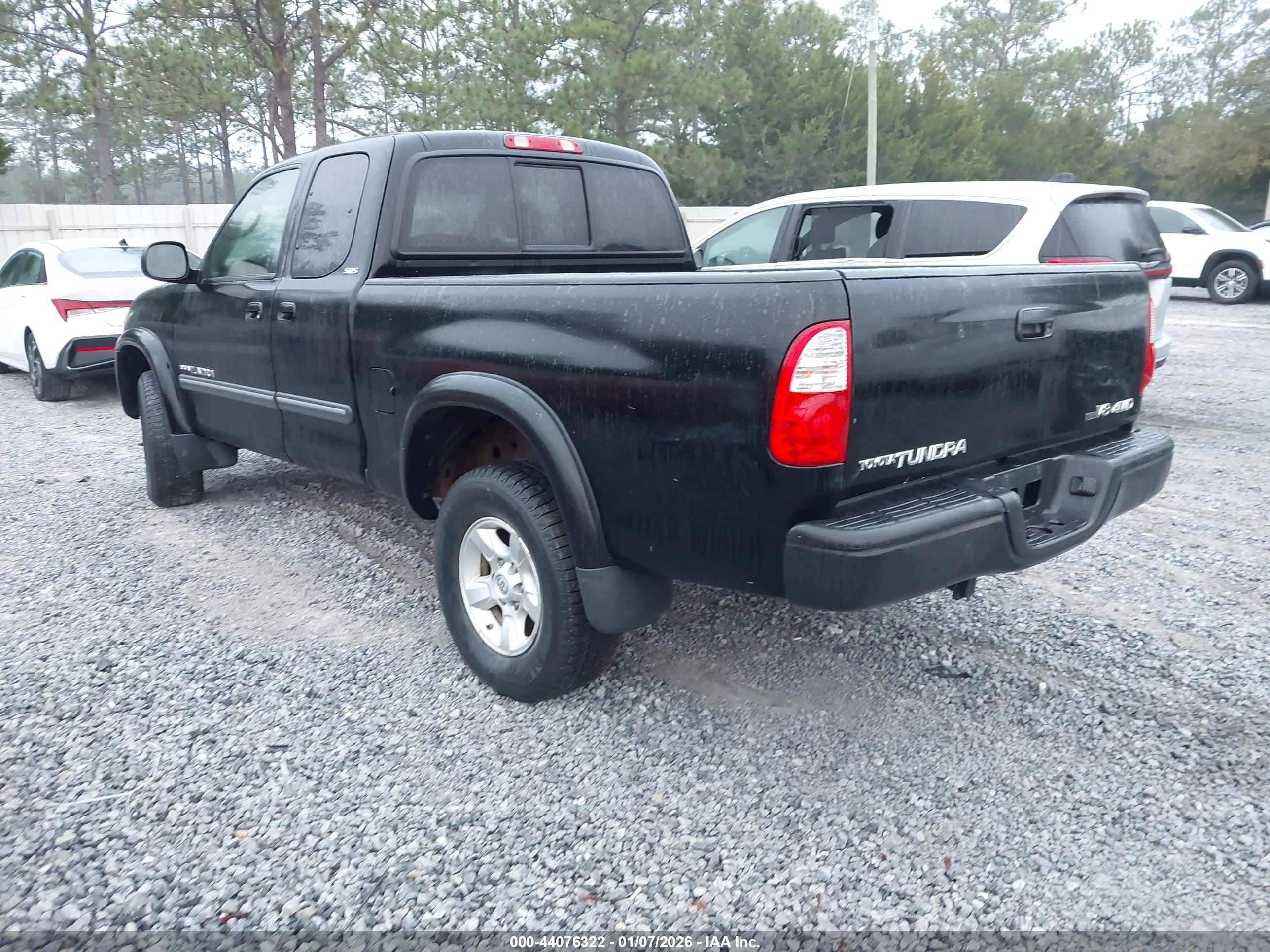 TOYOTA TUNDRA image 3