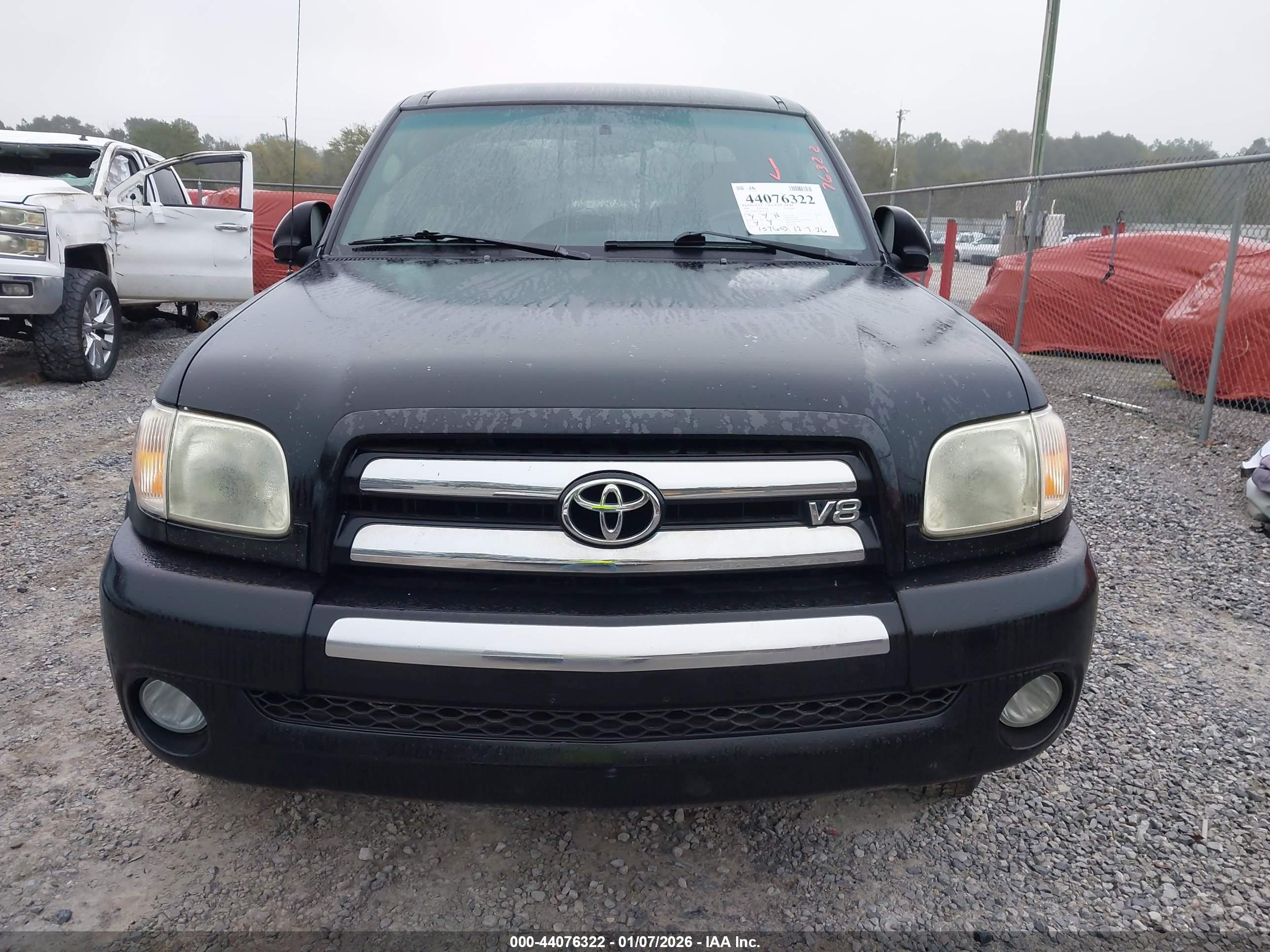 TOYOTA TUNDRA image 6