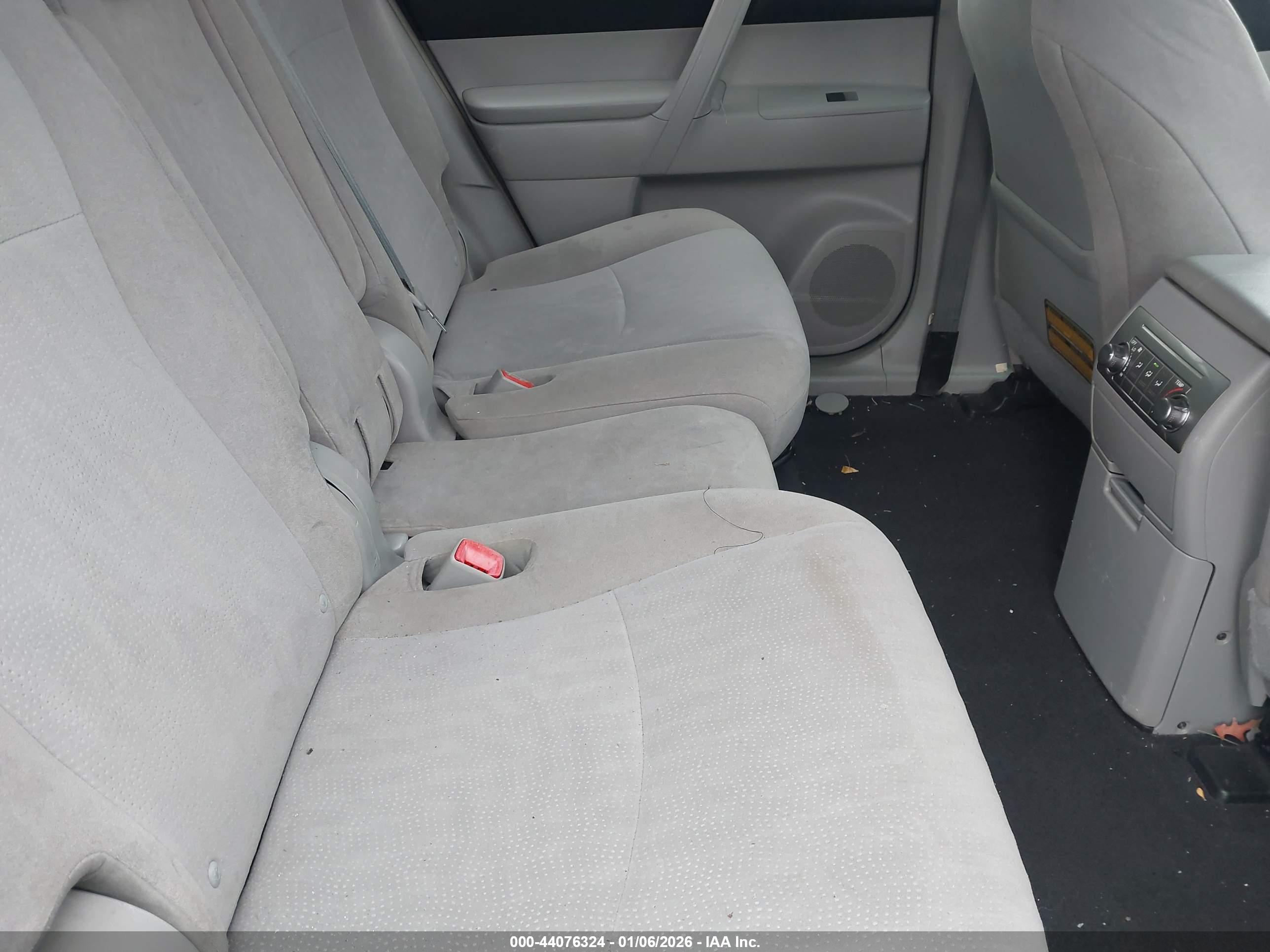 TOYOTA HIGHLANDER image 8
