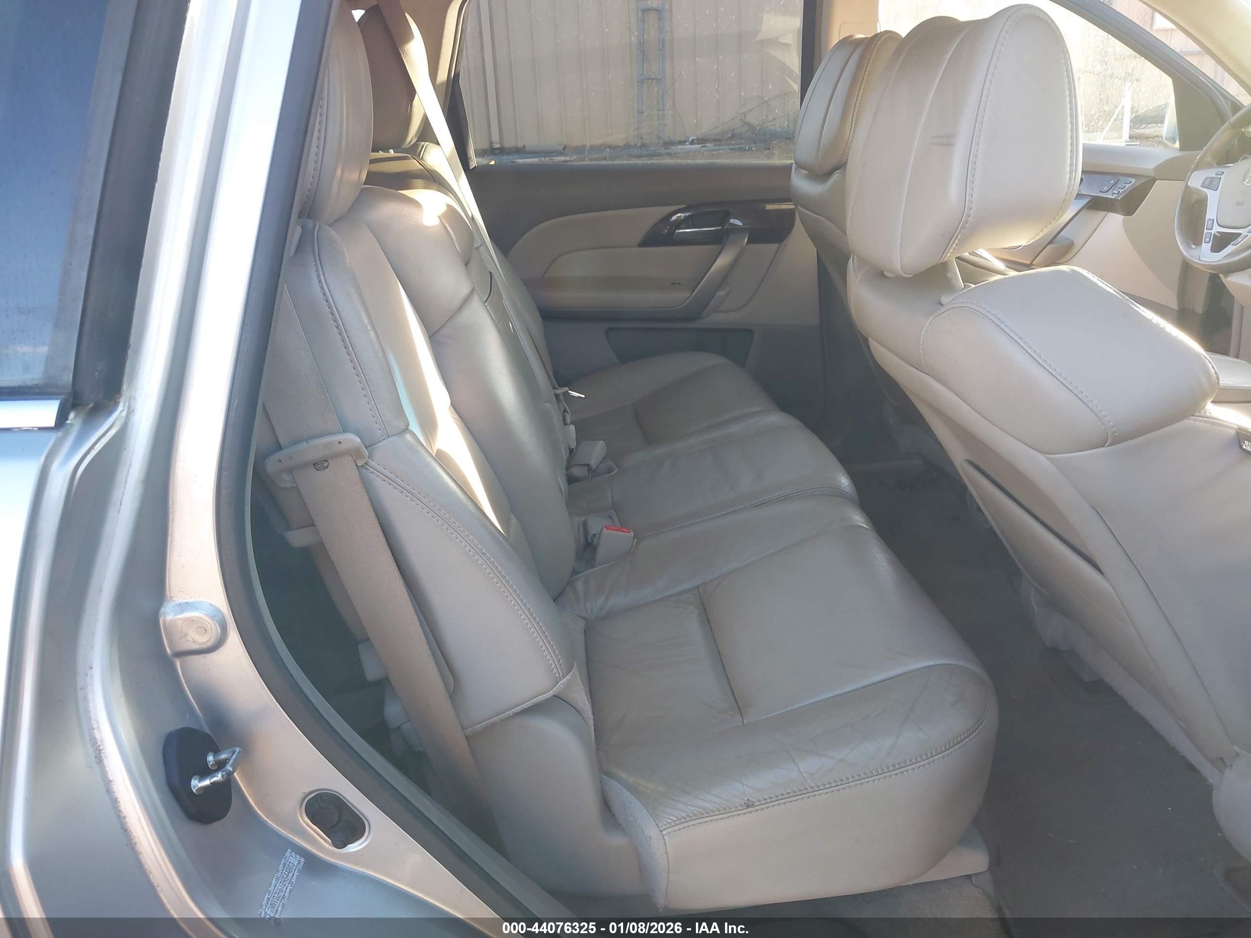 ACURA MDX image 8