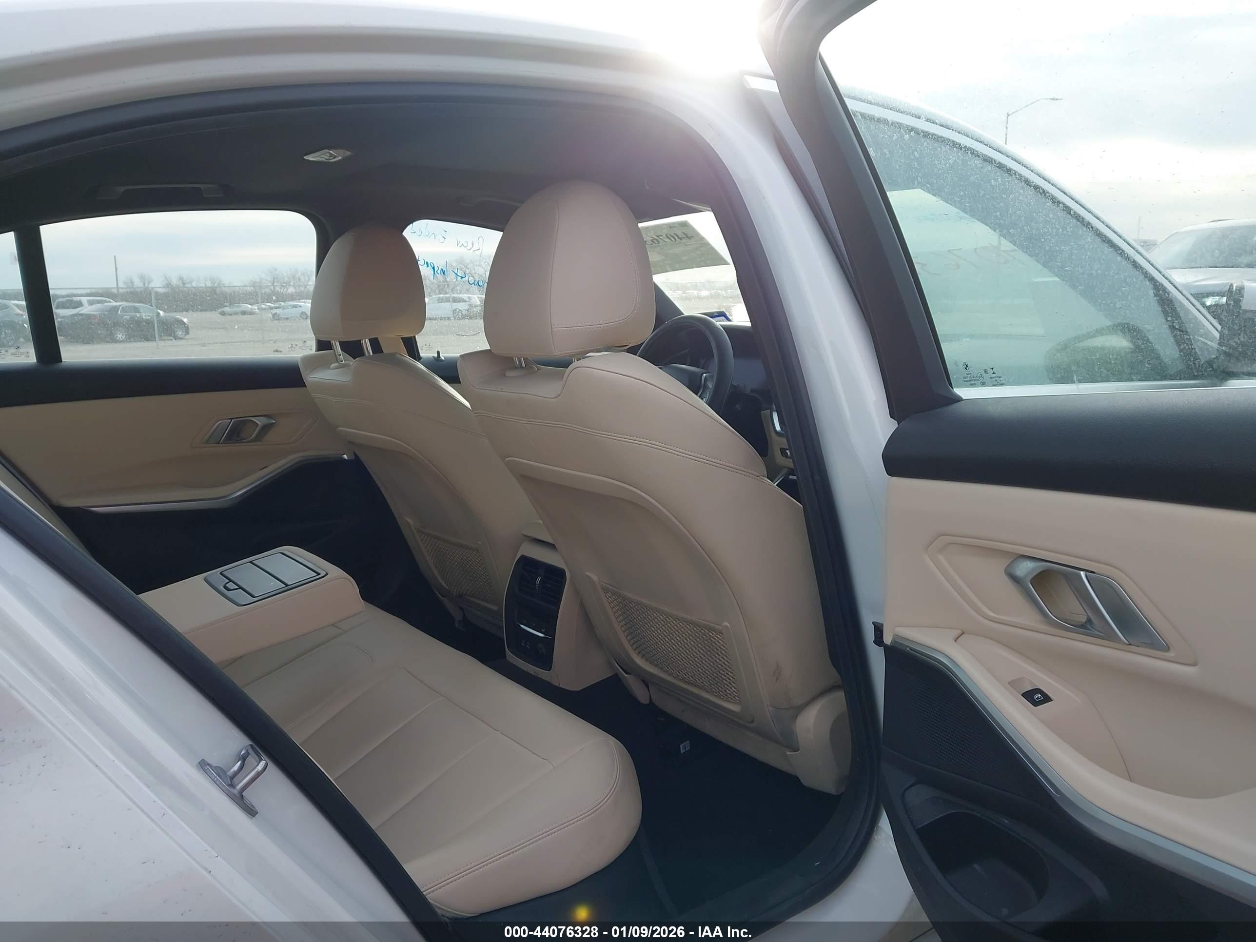 BMW 330I image 8