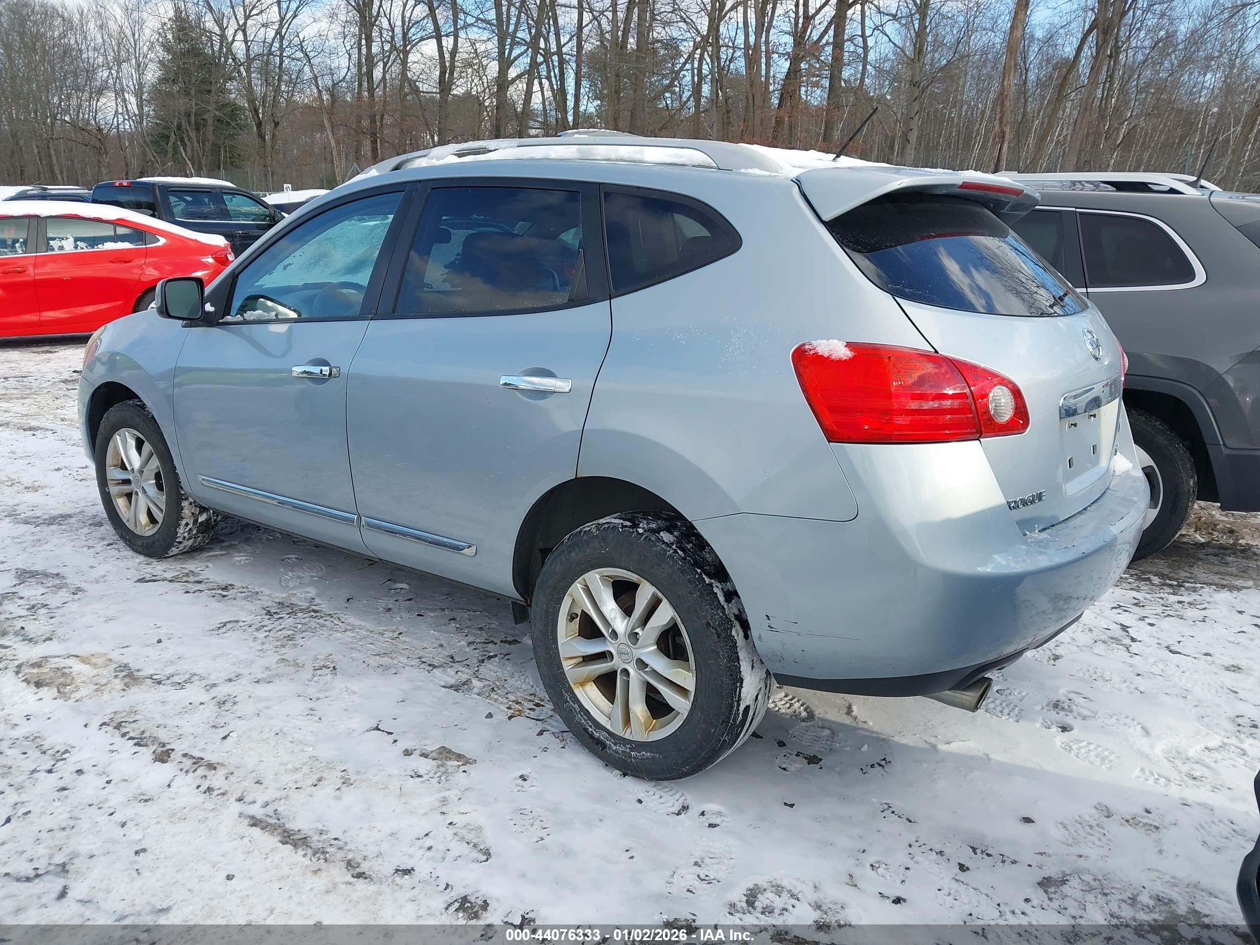 NISSAN ROGUE image 3