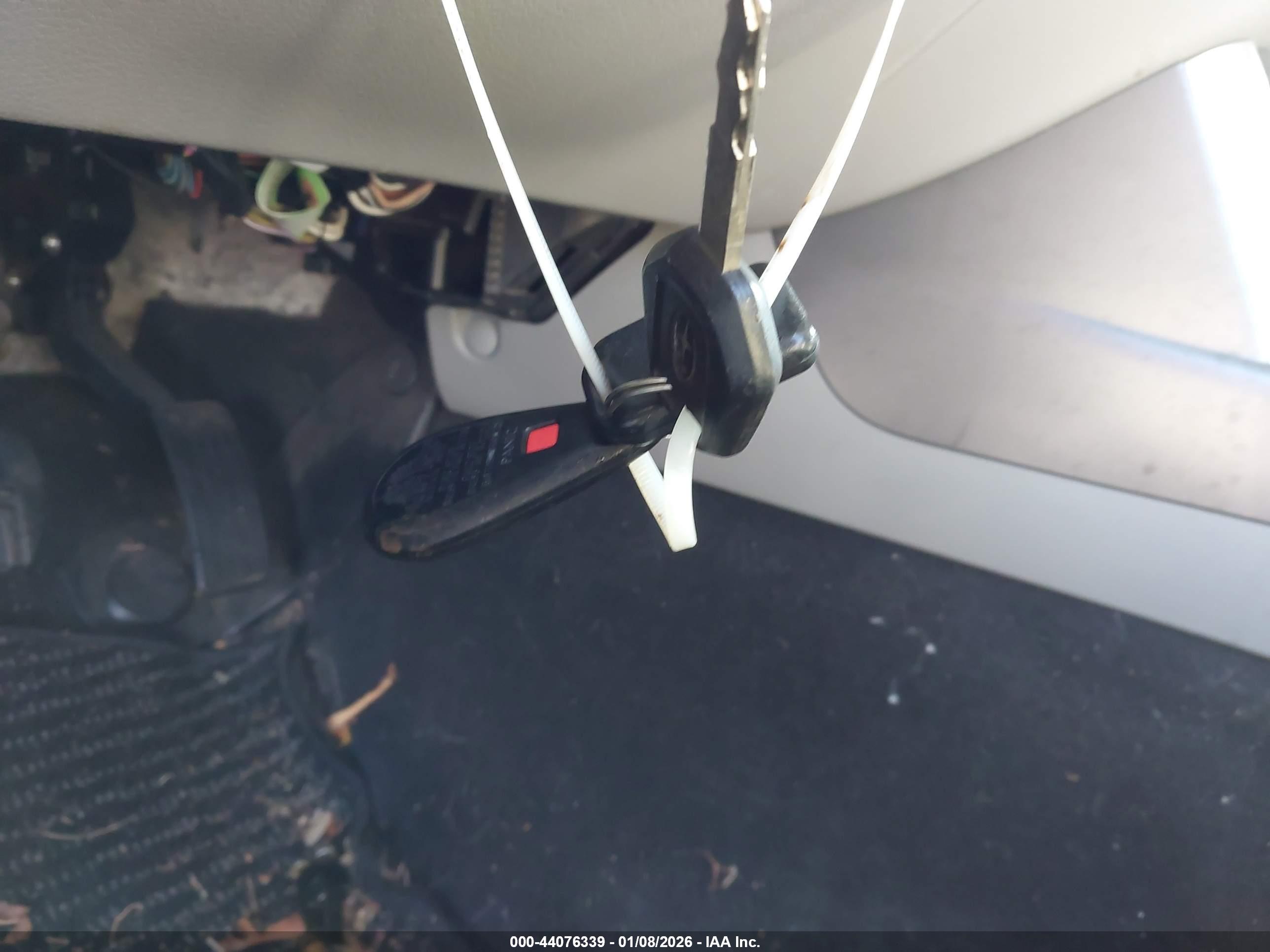 SUBARU FORESTER image 11