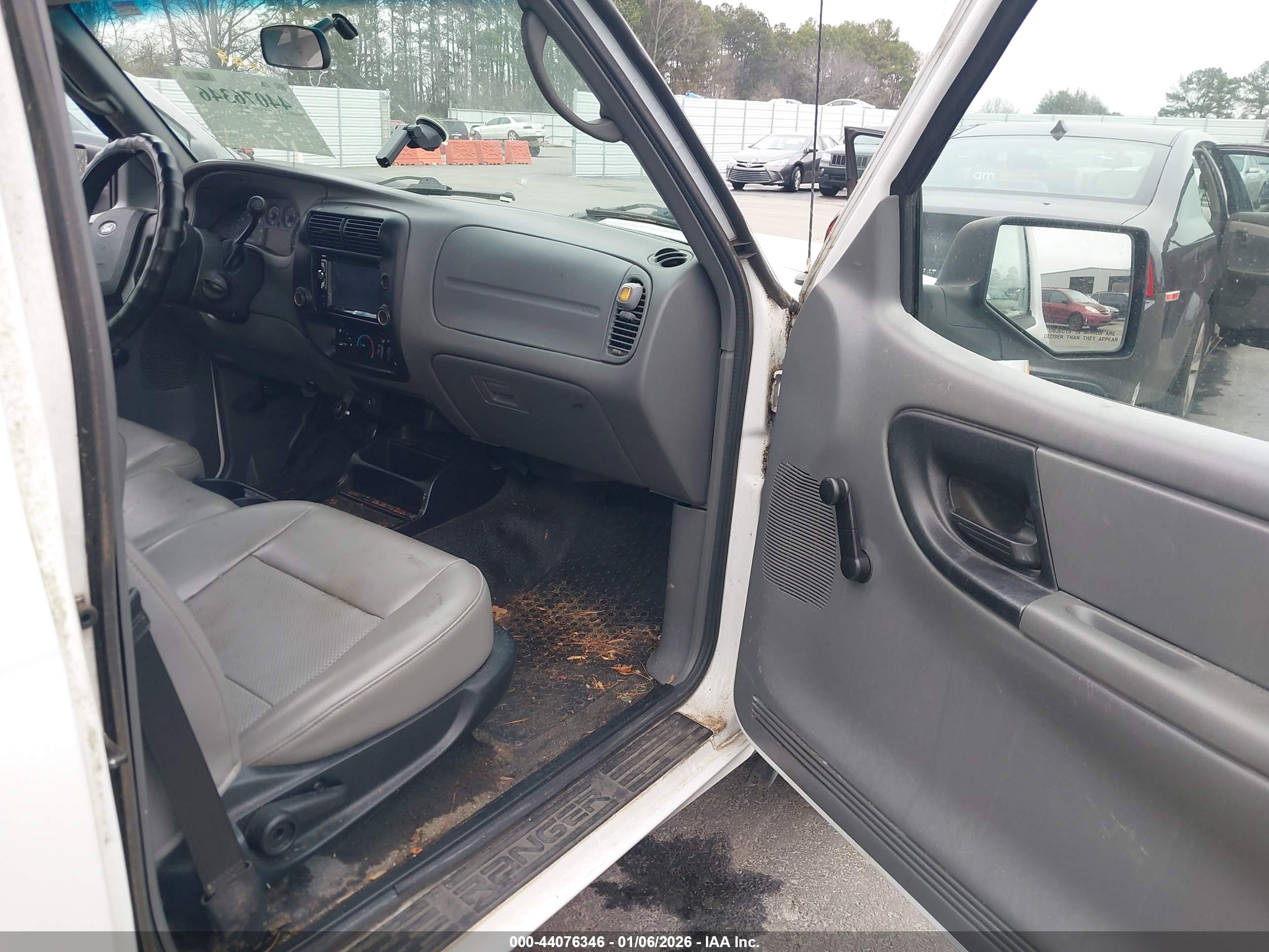 FORD RANGER image 5