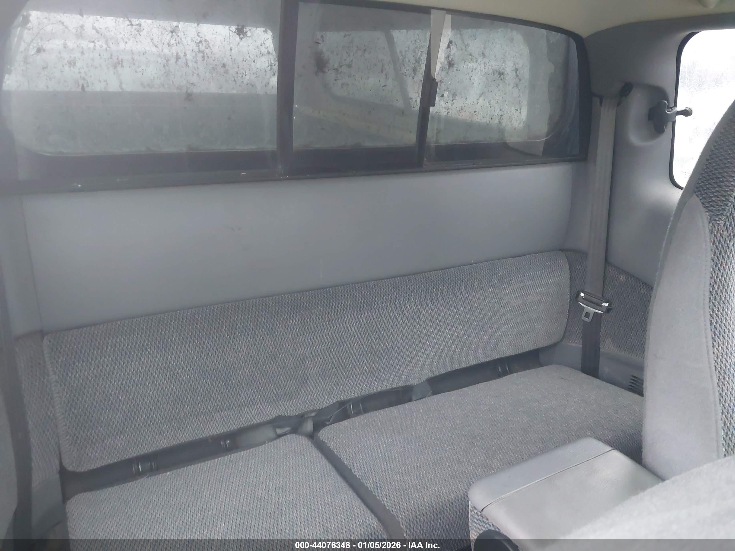 DODGE DAKOTA image 8