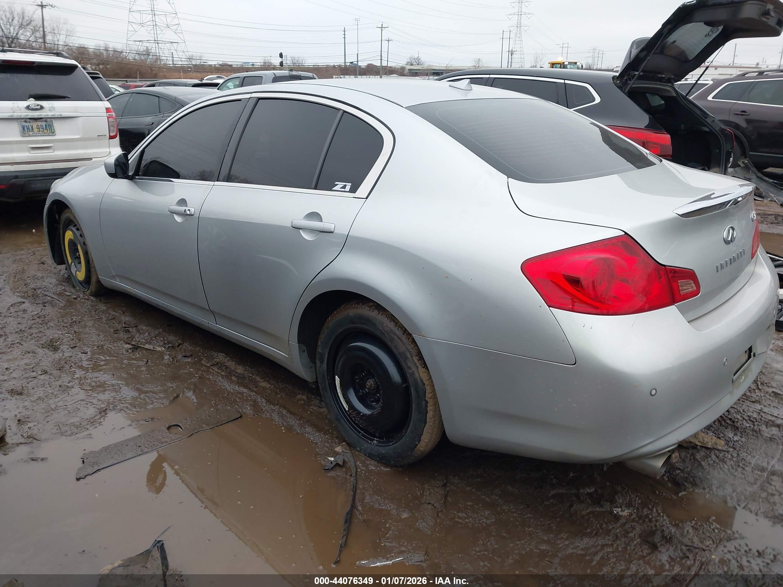 INFINITI G37X image 3