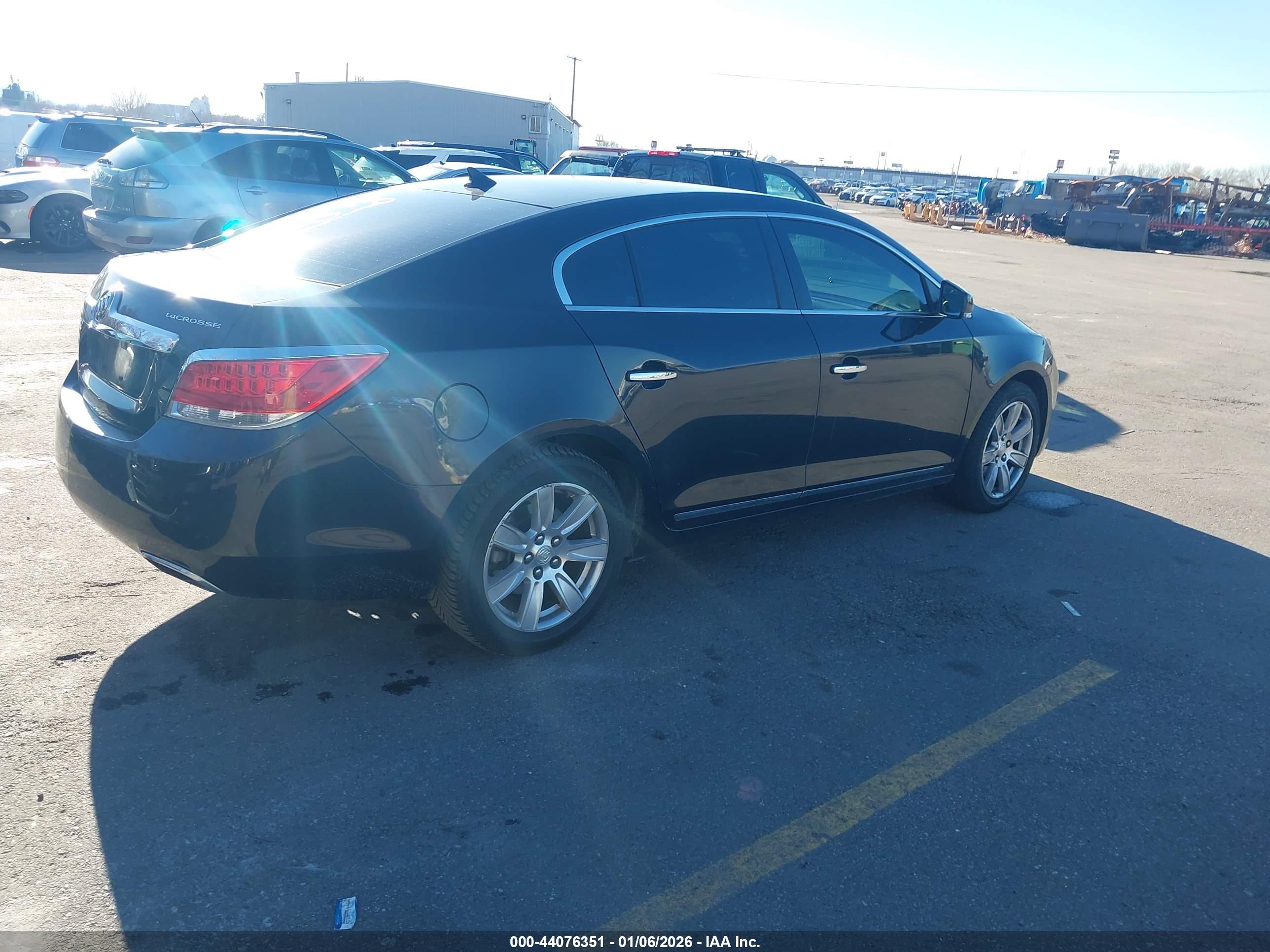 BUICK LACROSSE image 4