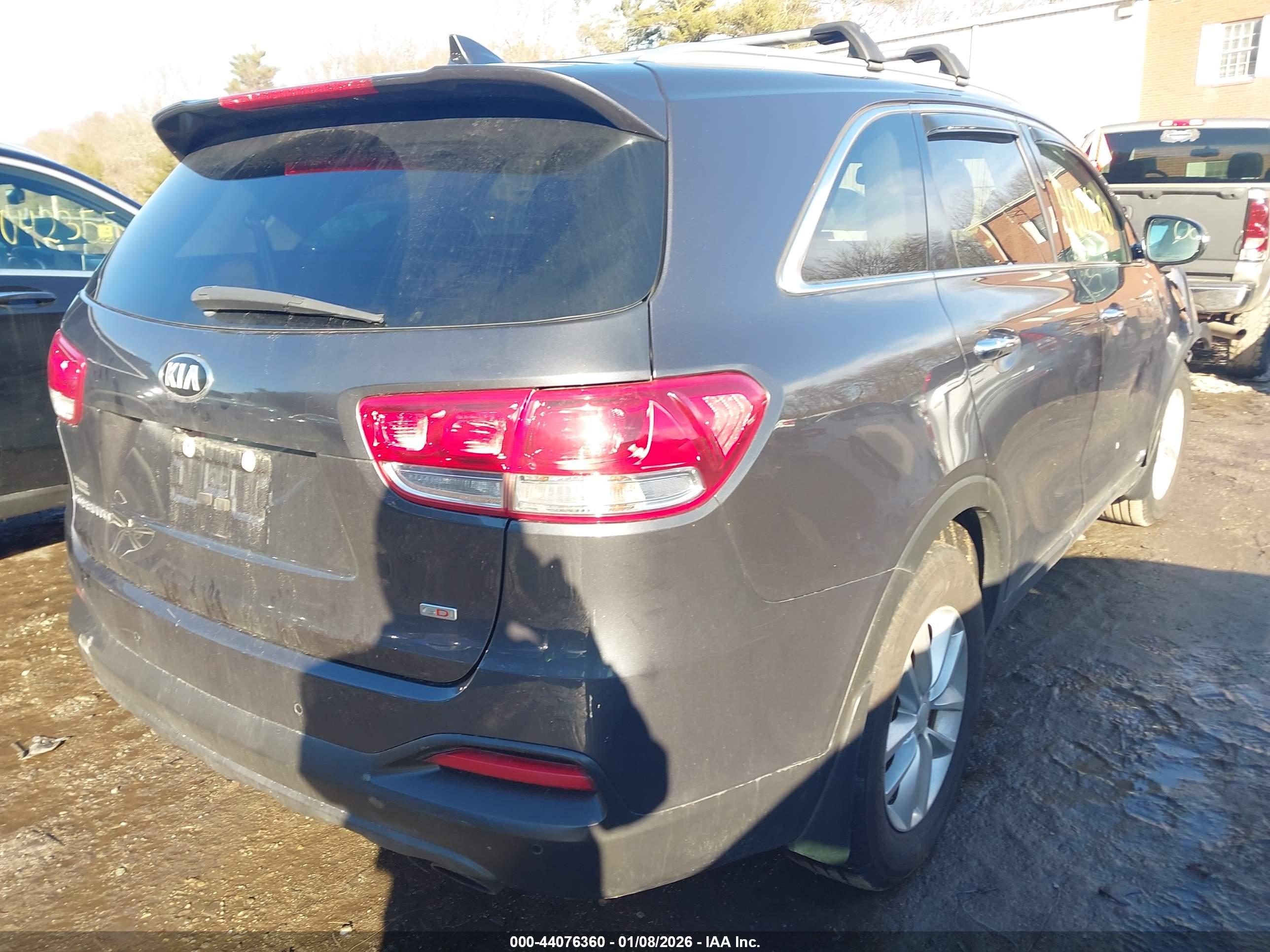 KIA SORENTO image 4