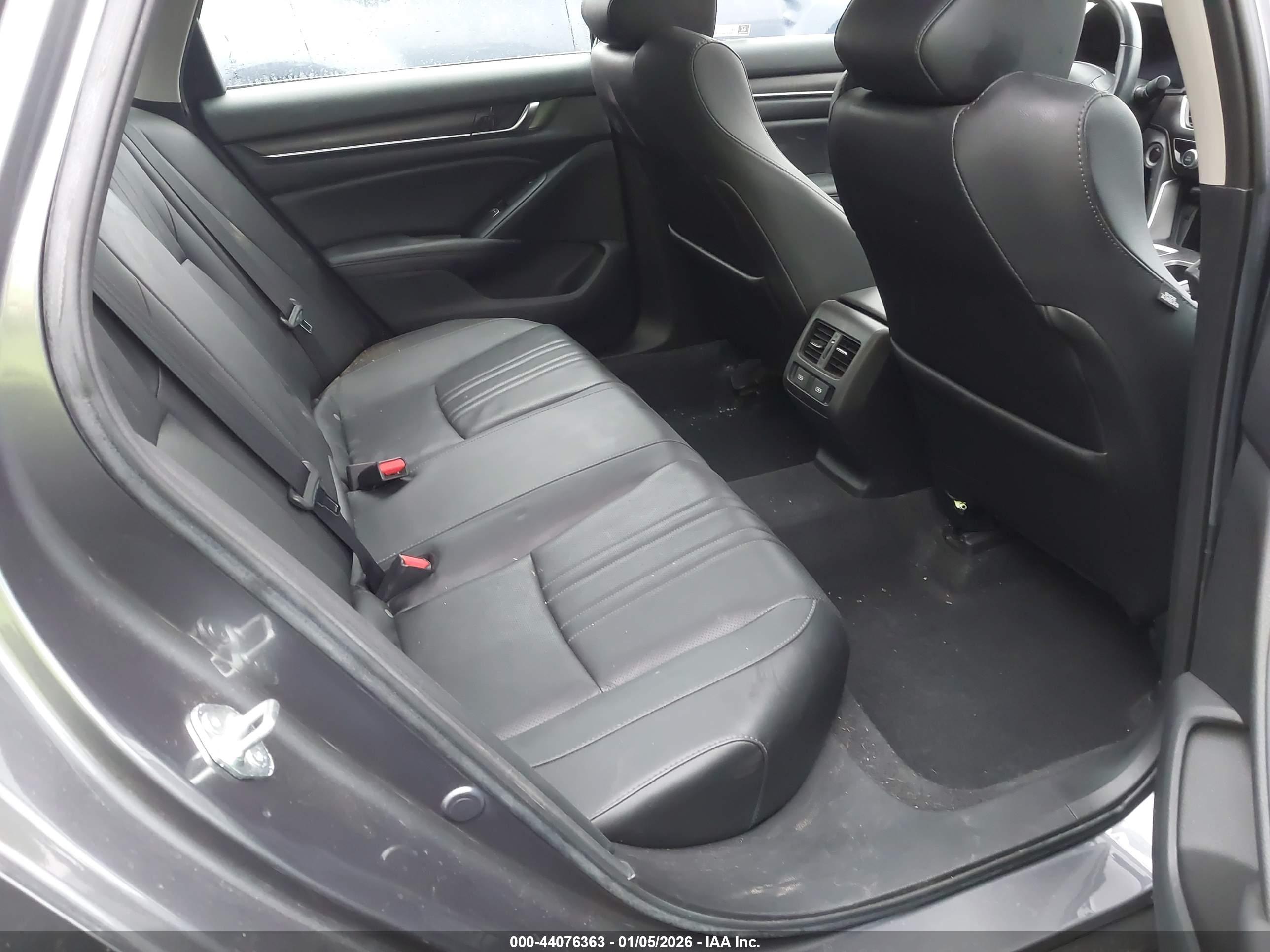 HONDA ACCORD image 8