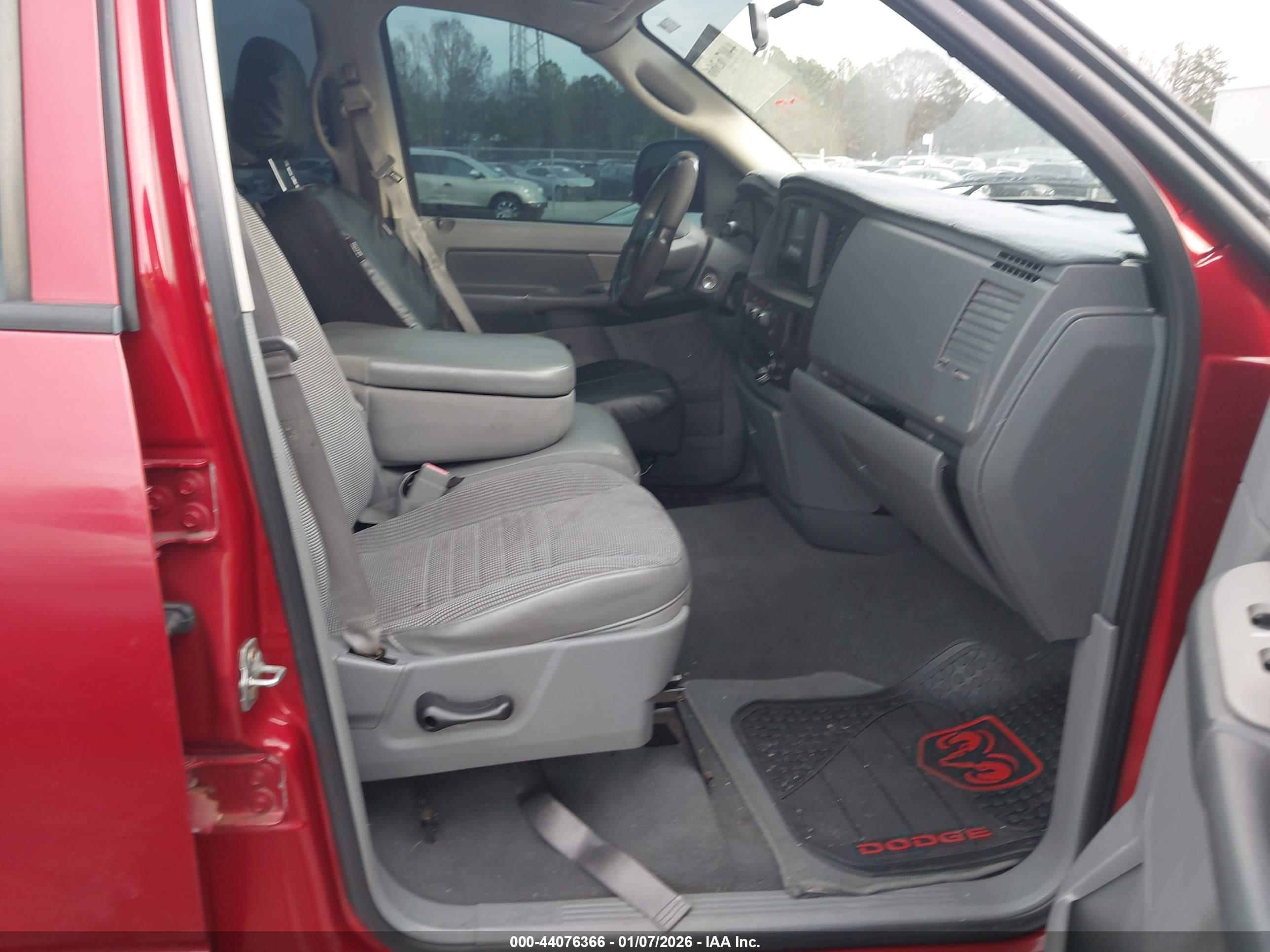 DODGE RAM image 5