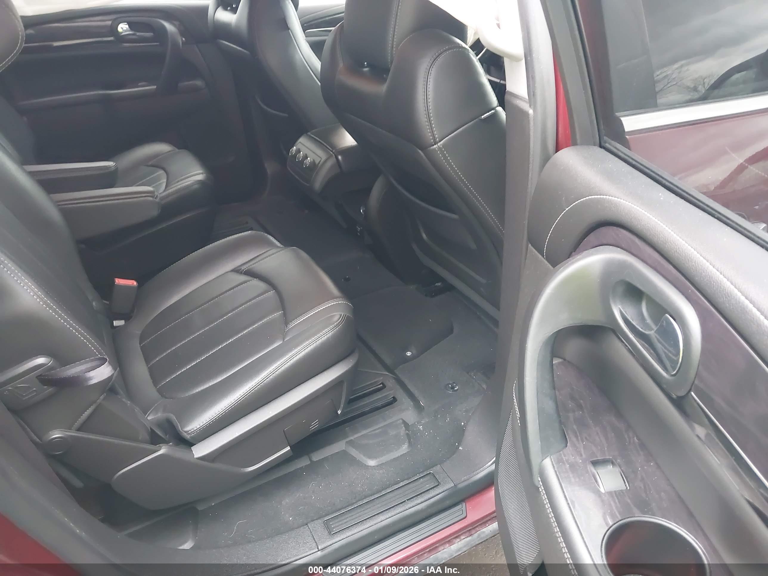 BUICK ENCLAVE image 8