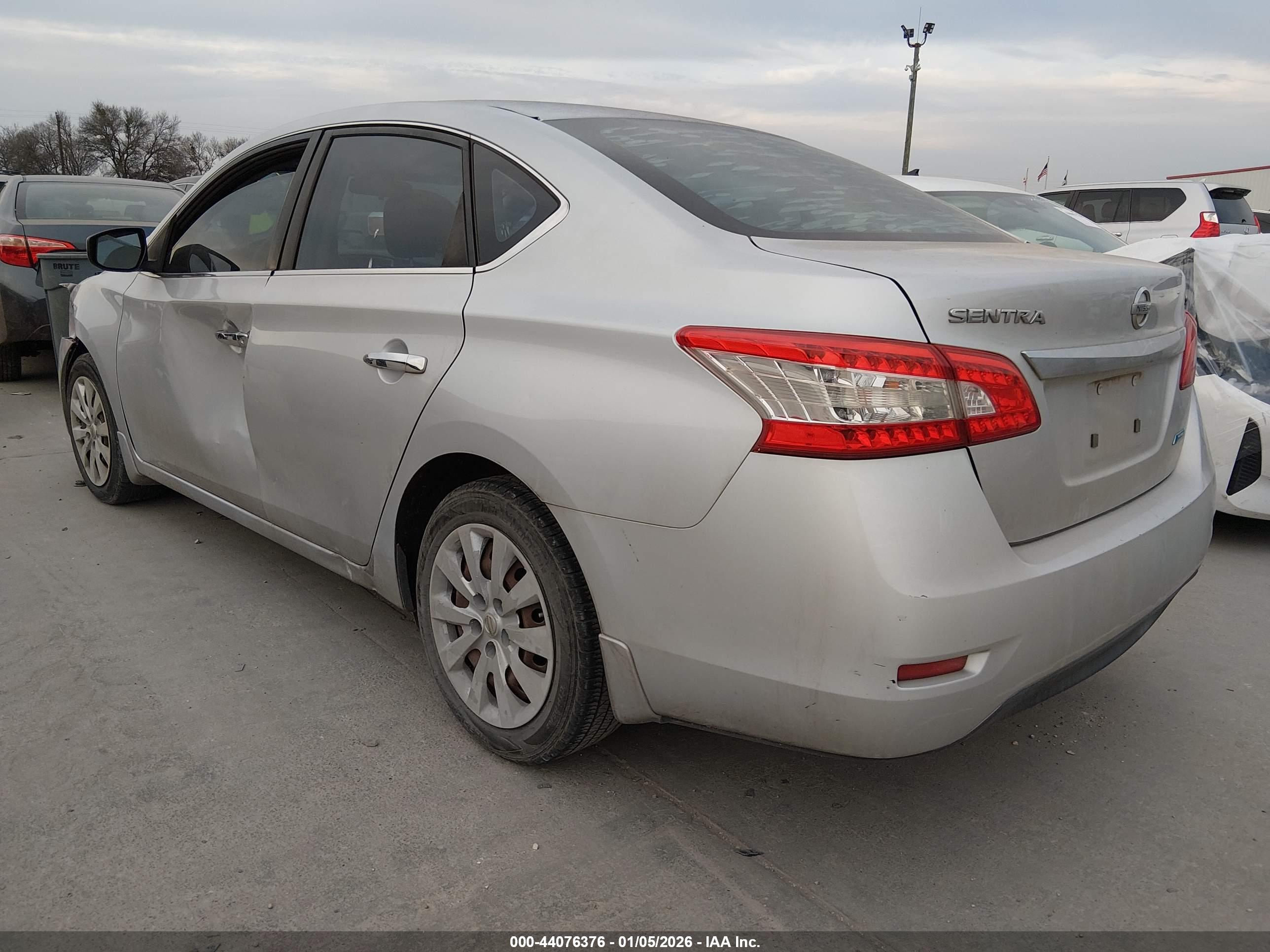 NISSAN SENTRA image 3