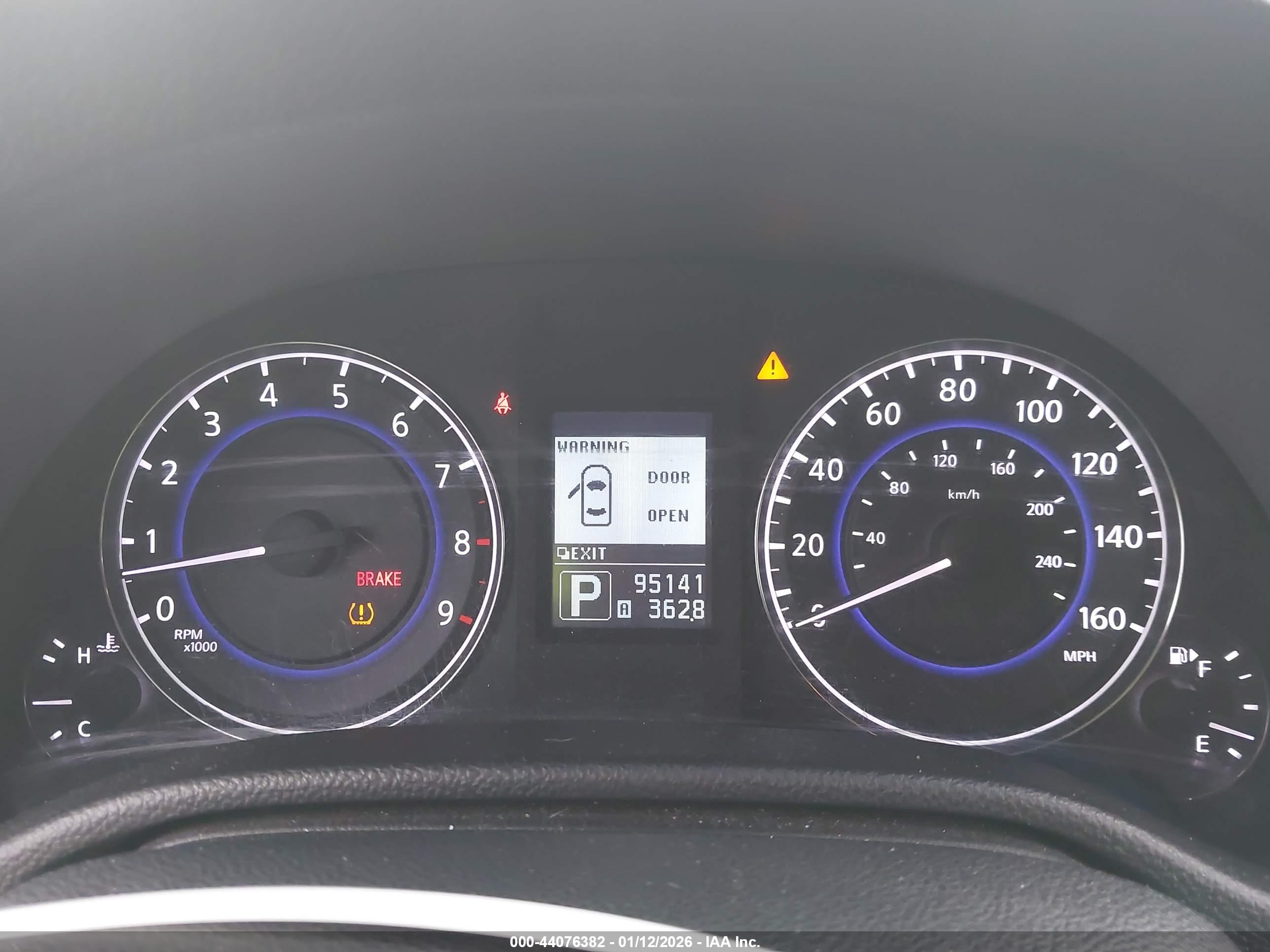 INFINITI G37 image 7