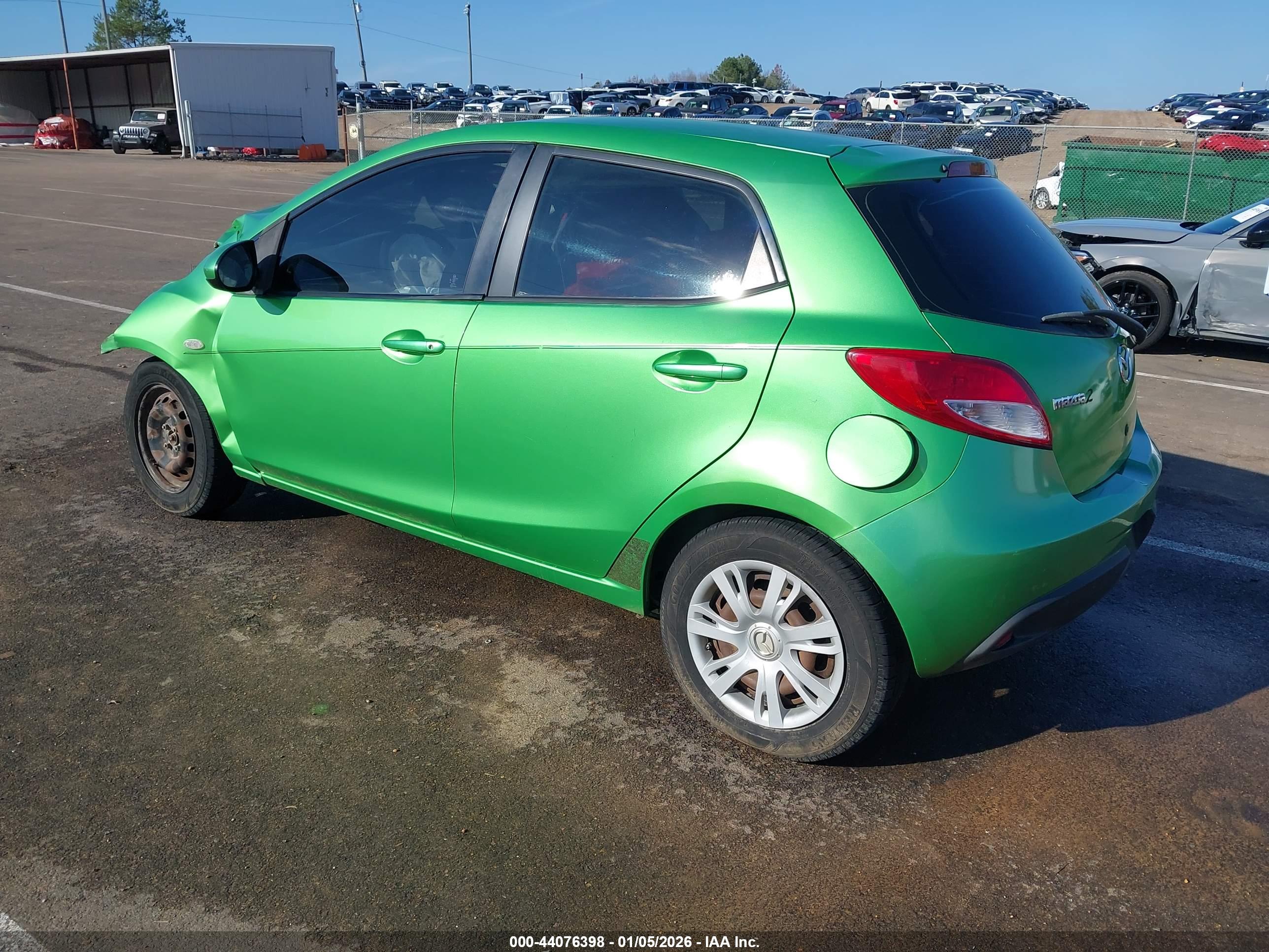 MAZDA MAZDA2 image 3