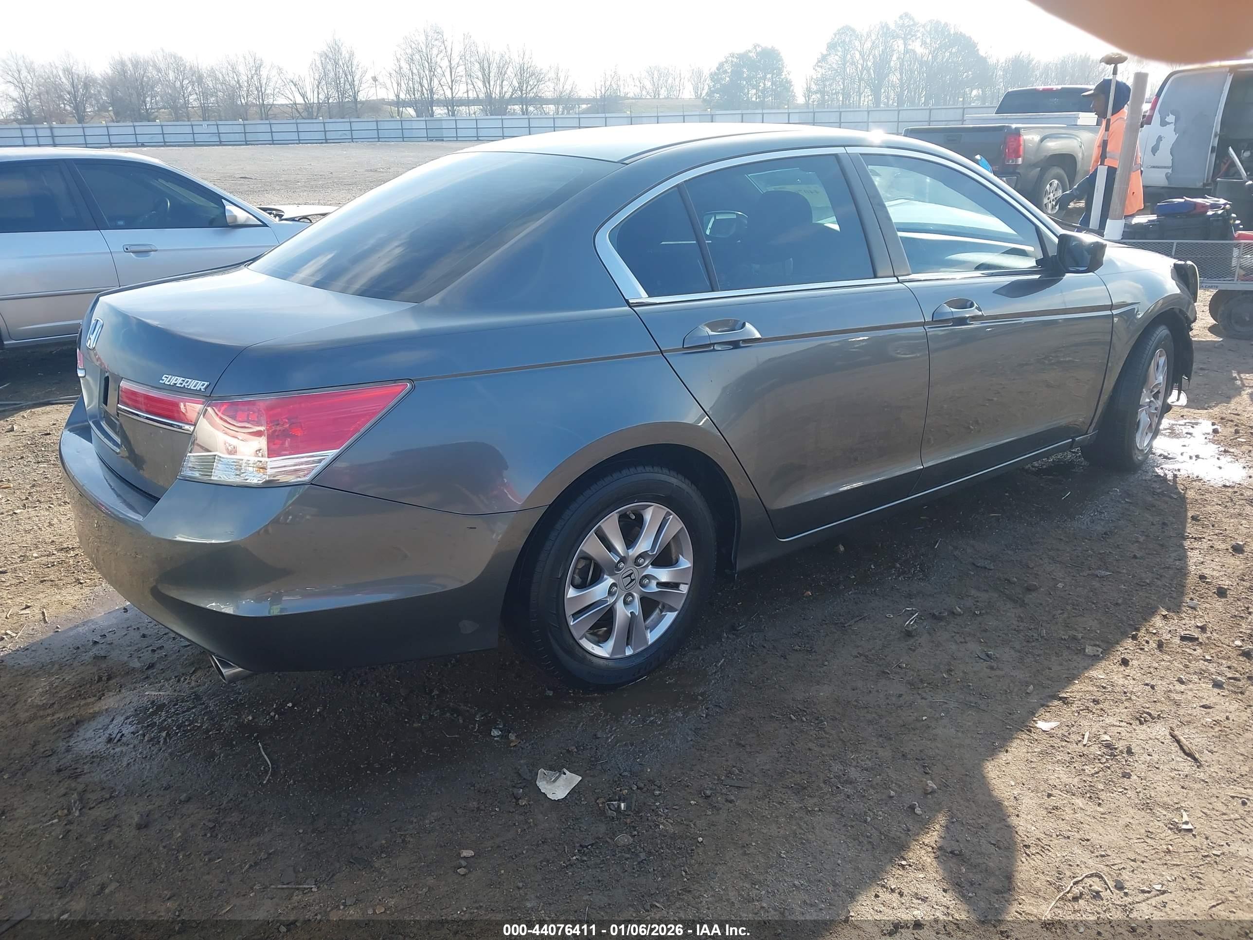 HONDA ACCORD image 4
