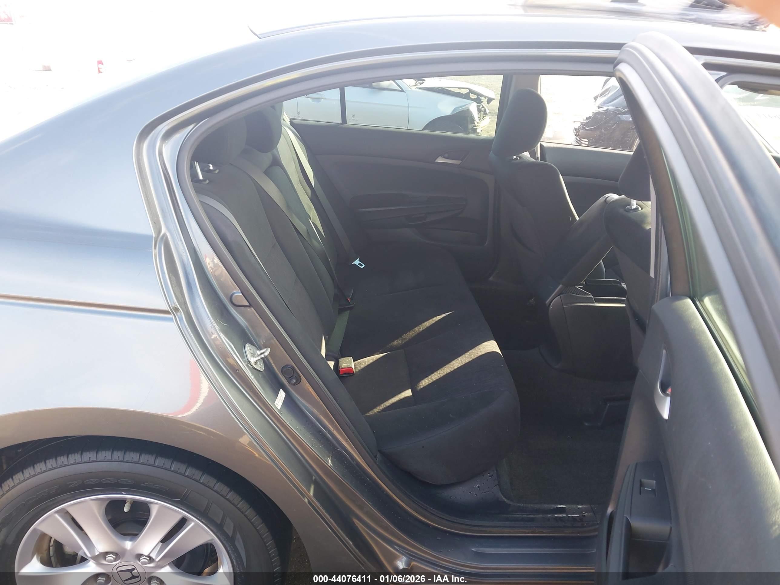 HONDA ACCORD image 8