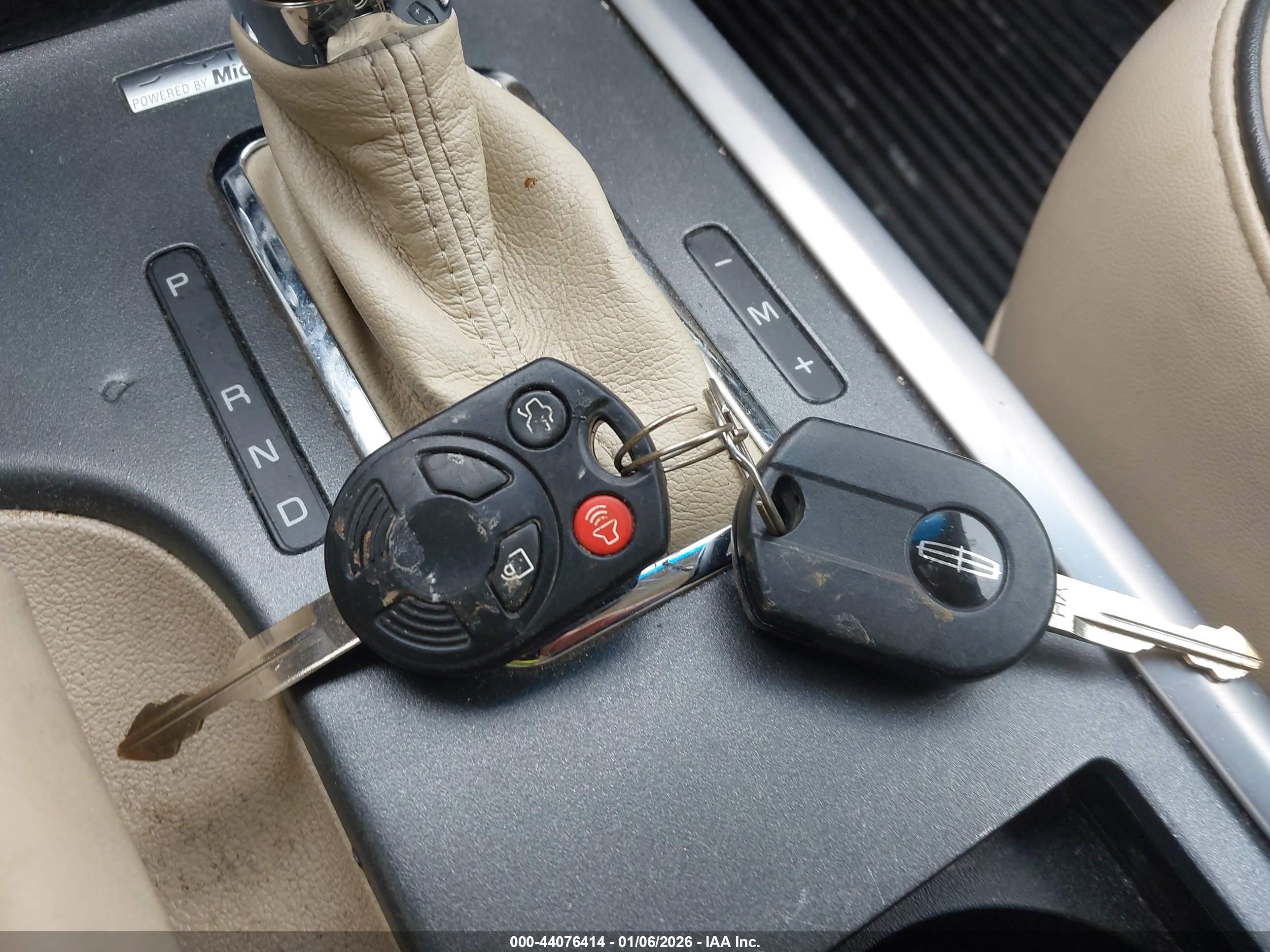 LINCOLN MKZ image 11