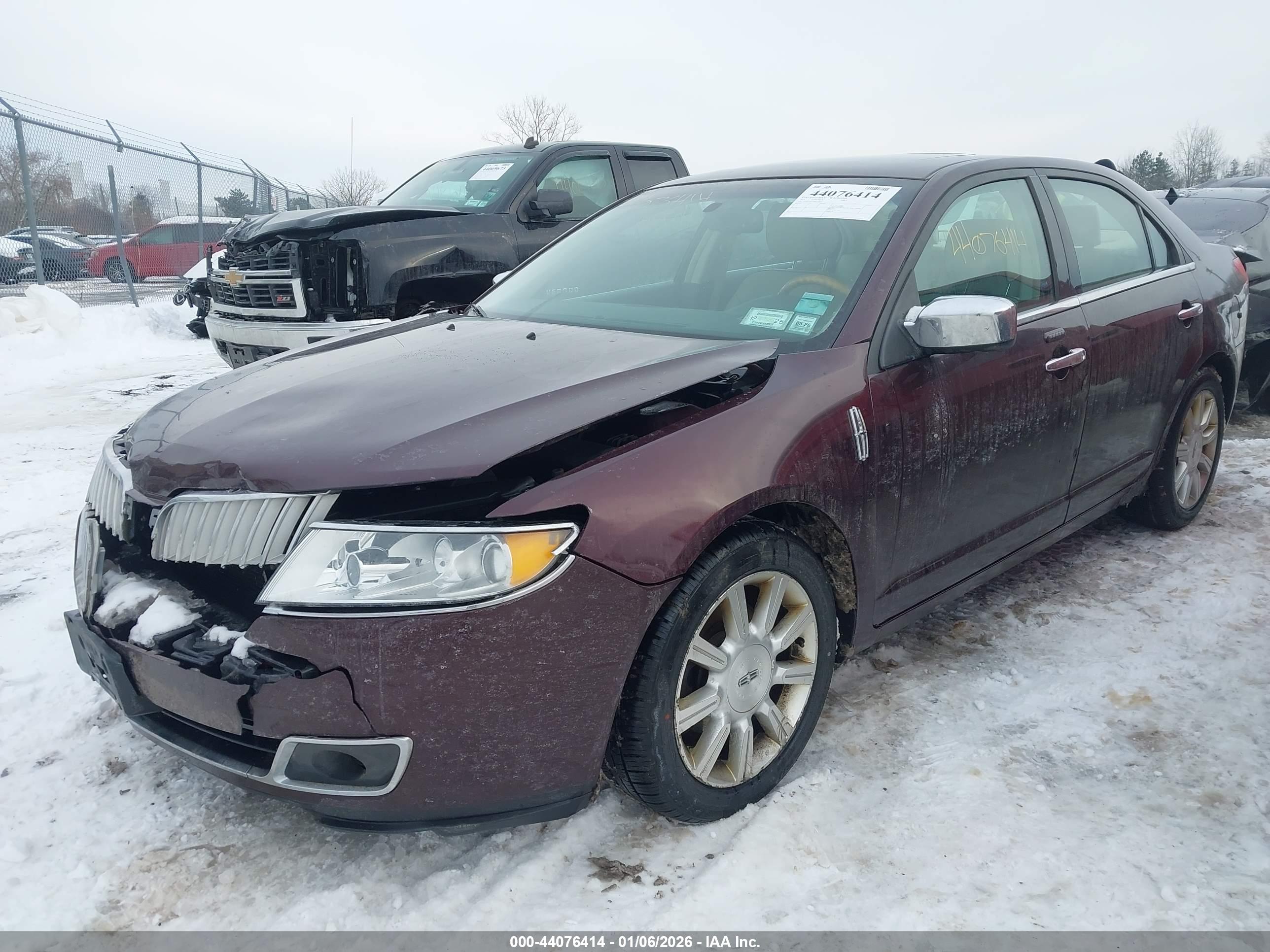 LINCOLN MKZ image 2