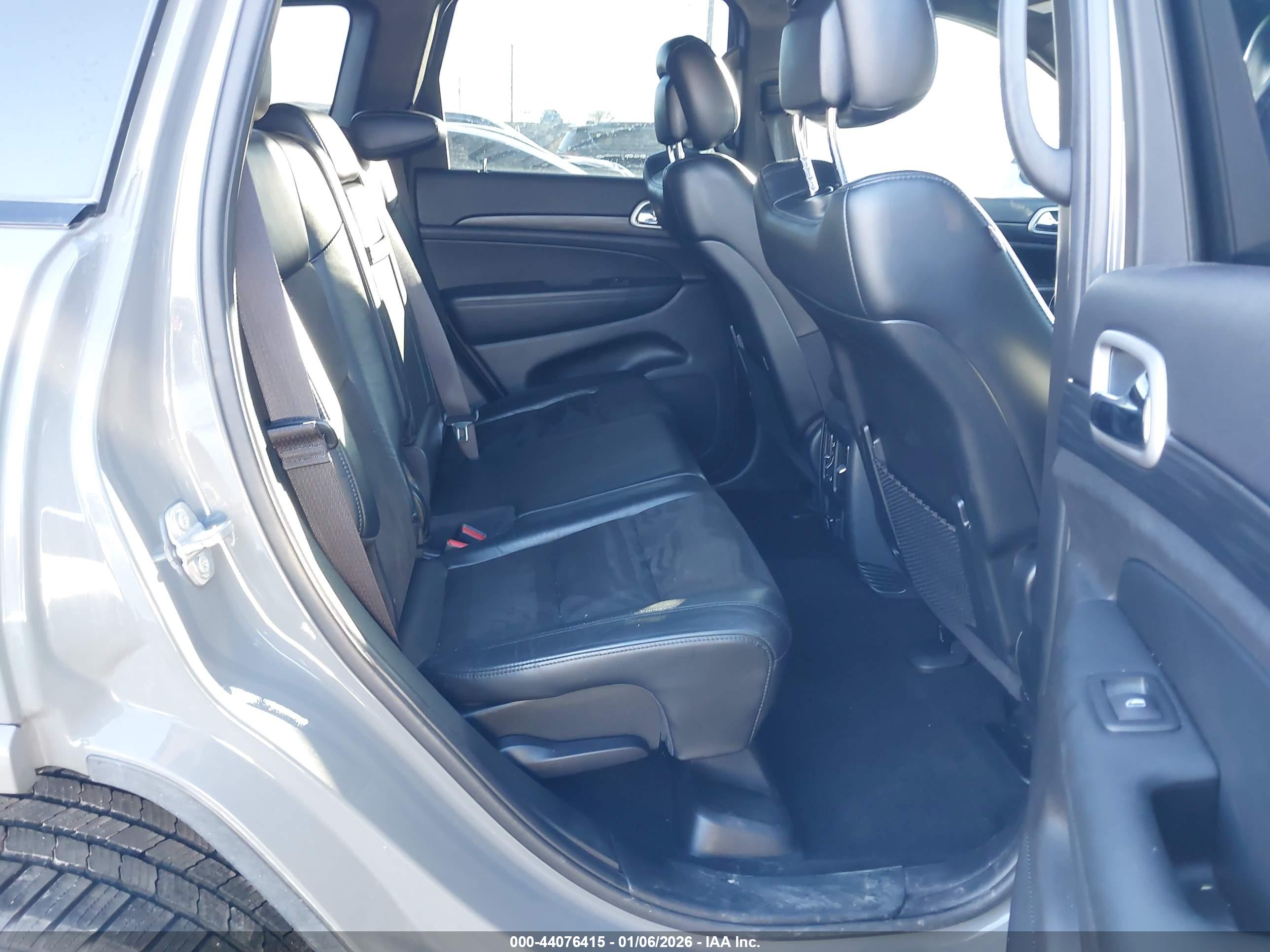 JEEP GRAND image 8