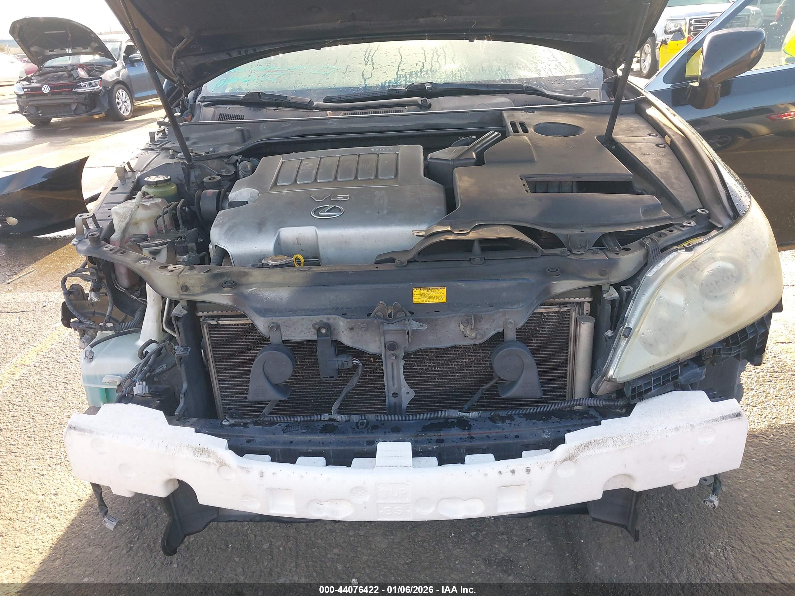 LEXUS ES image 10
