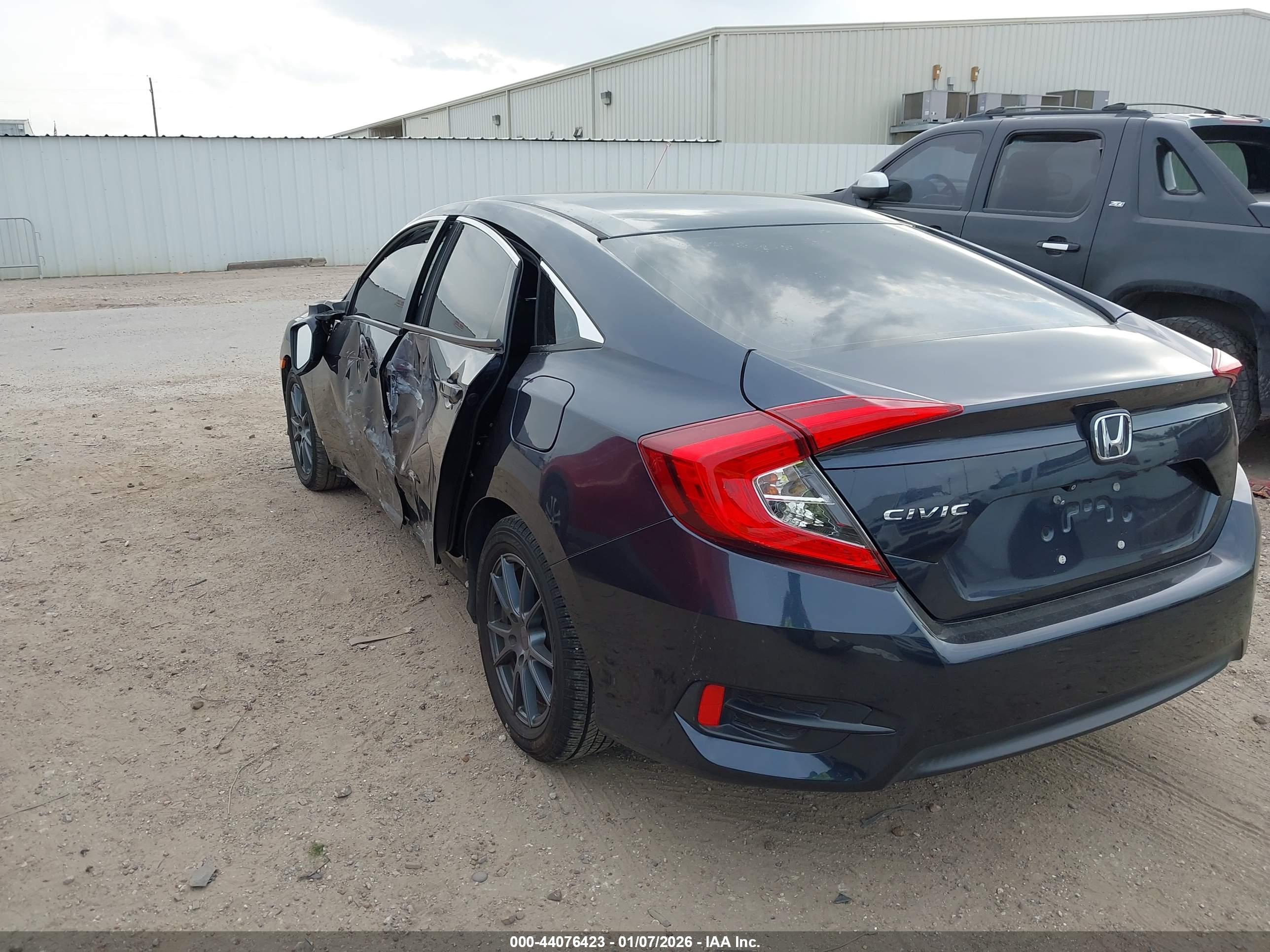 HONDA CIVIC image 3