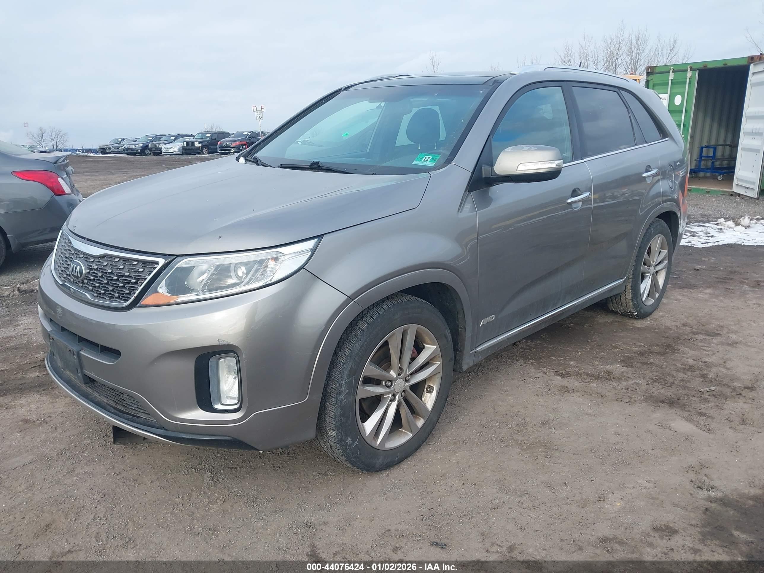 KIA SORENTO image 2