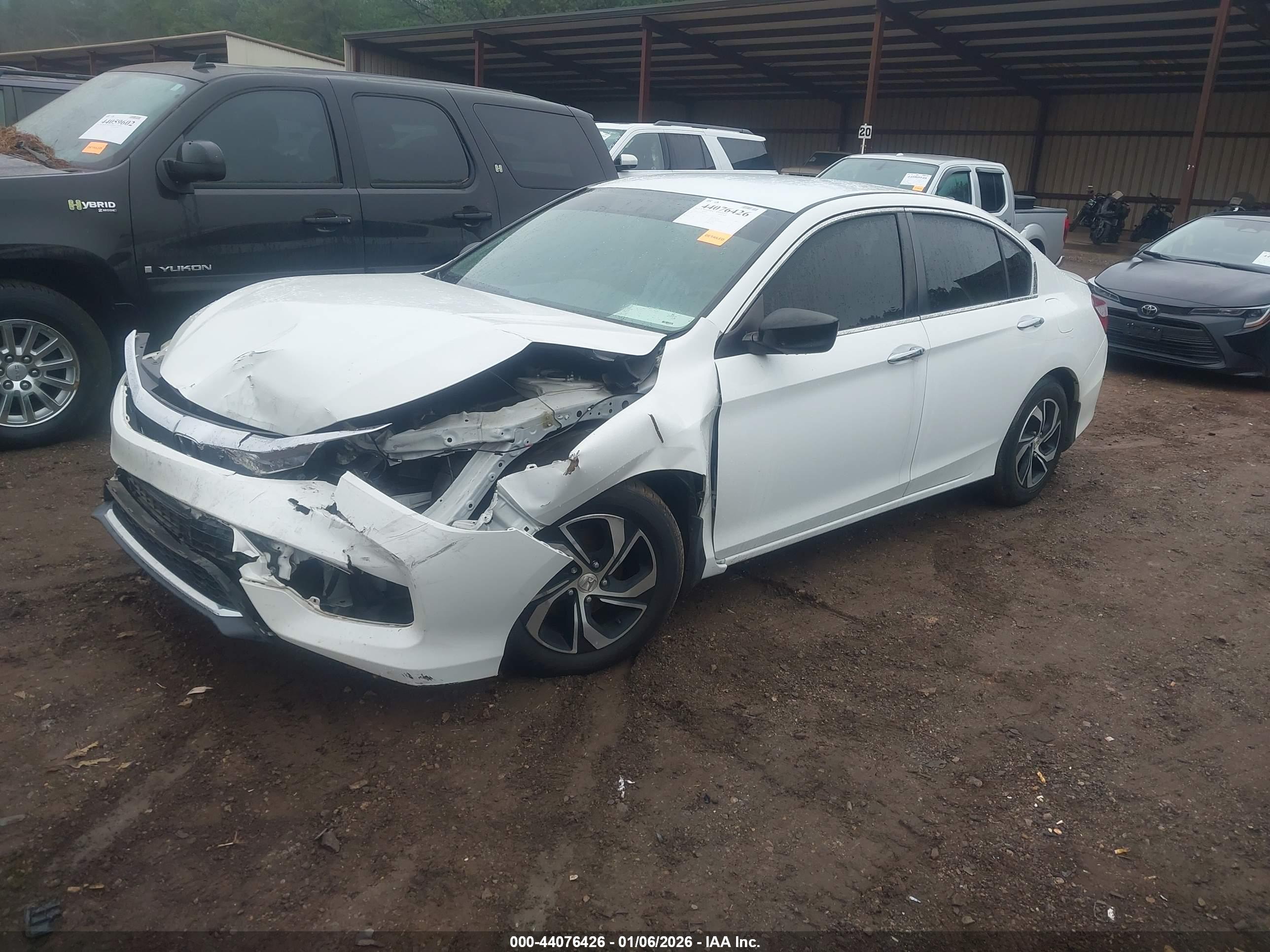 HONDA ACCORD image 2