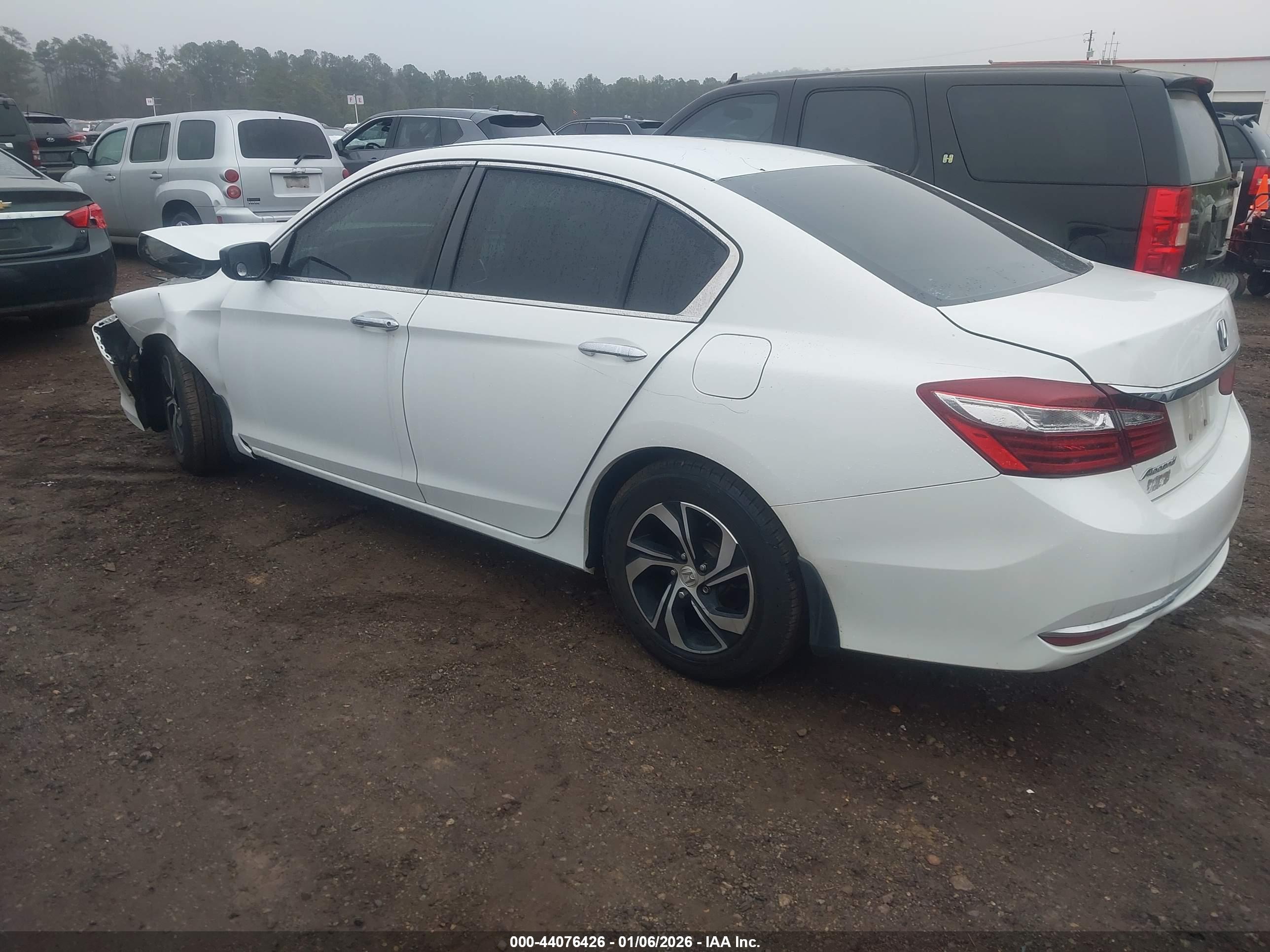 HONDA ACCORD image 3