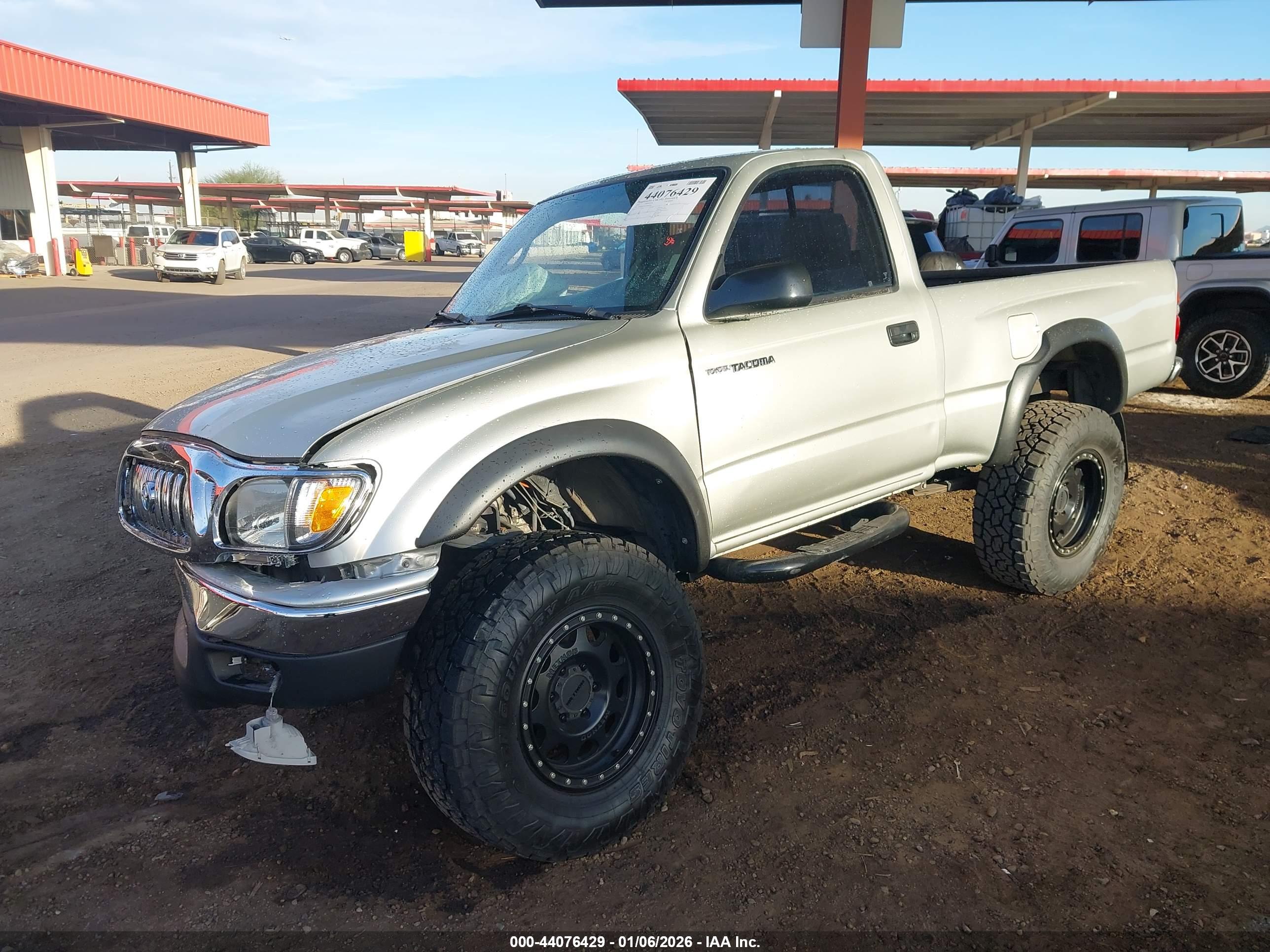 TOYOTA TACOMA image 2