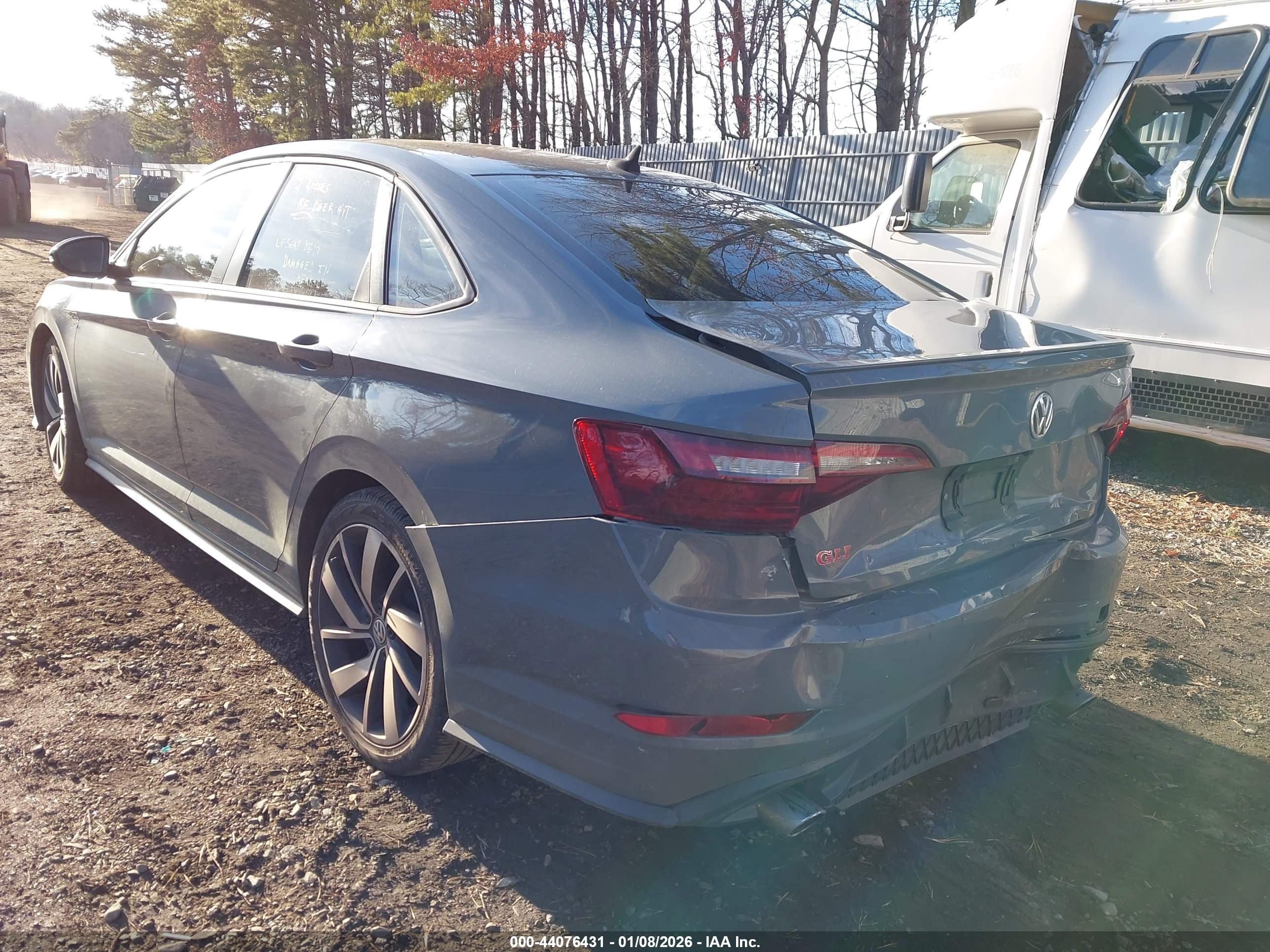VOLKSWAGEN JETTA image 3