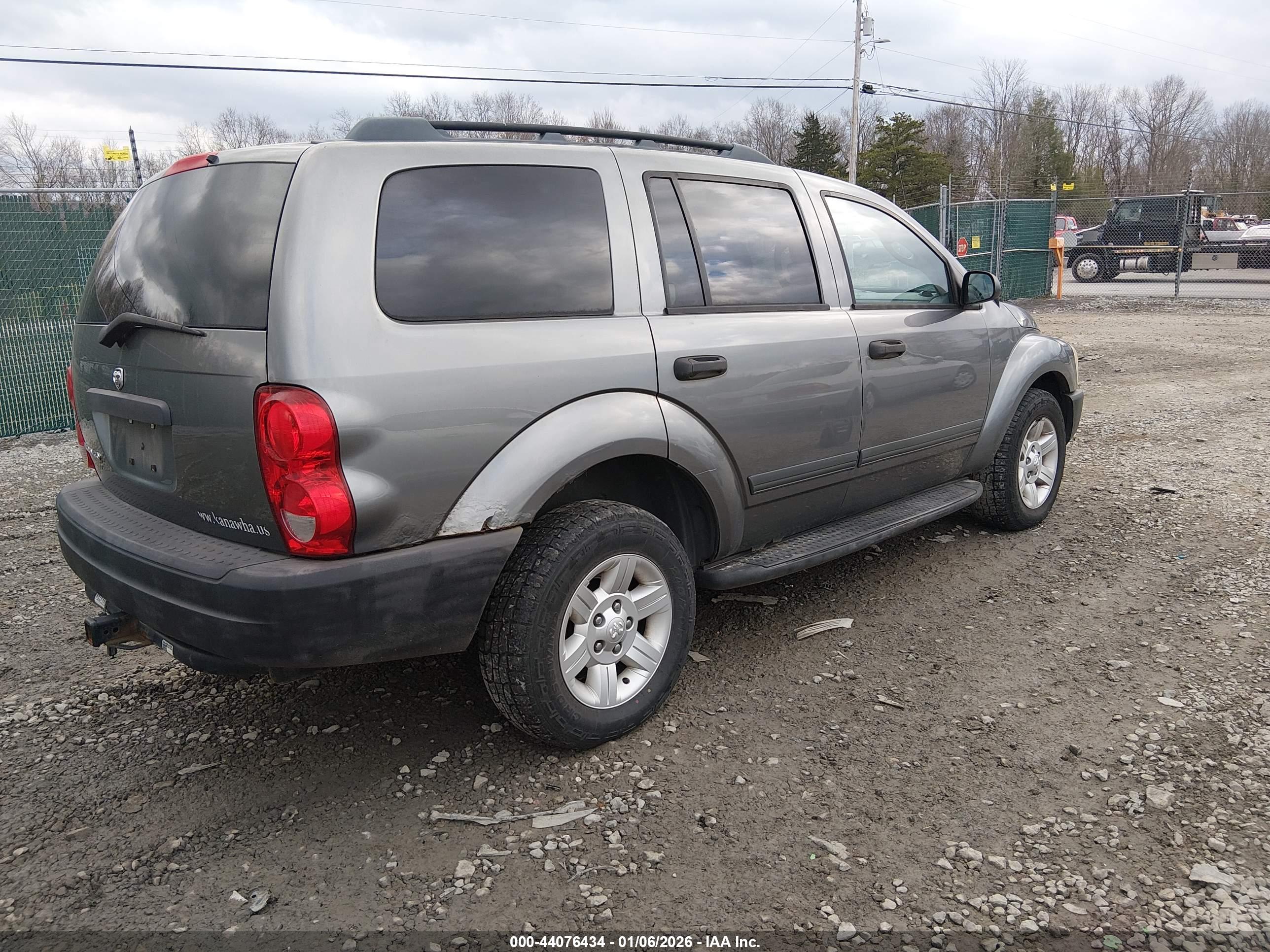 DODGE DURANGO image 4