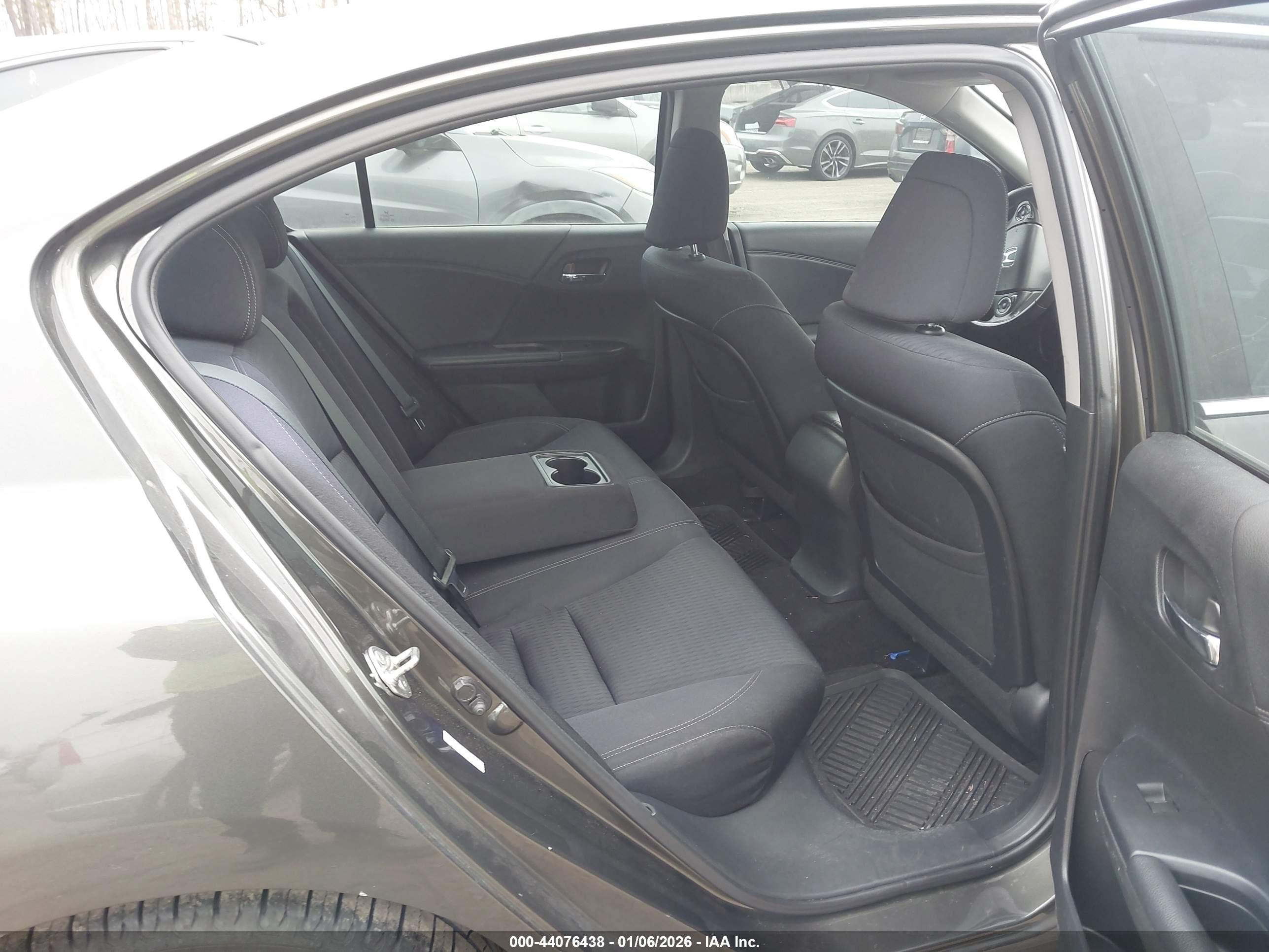 HONDA ACCORD image 8