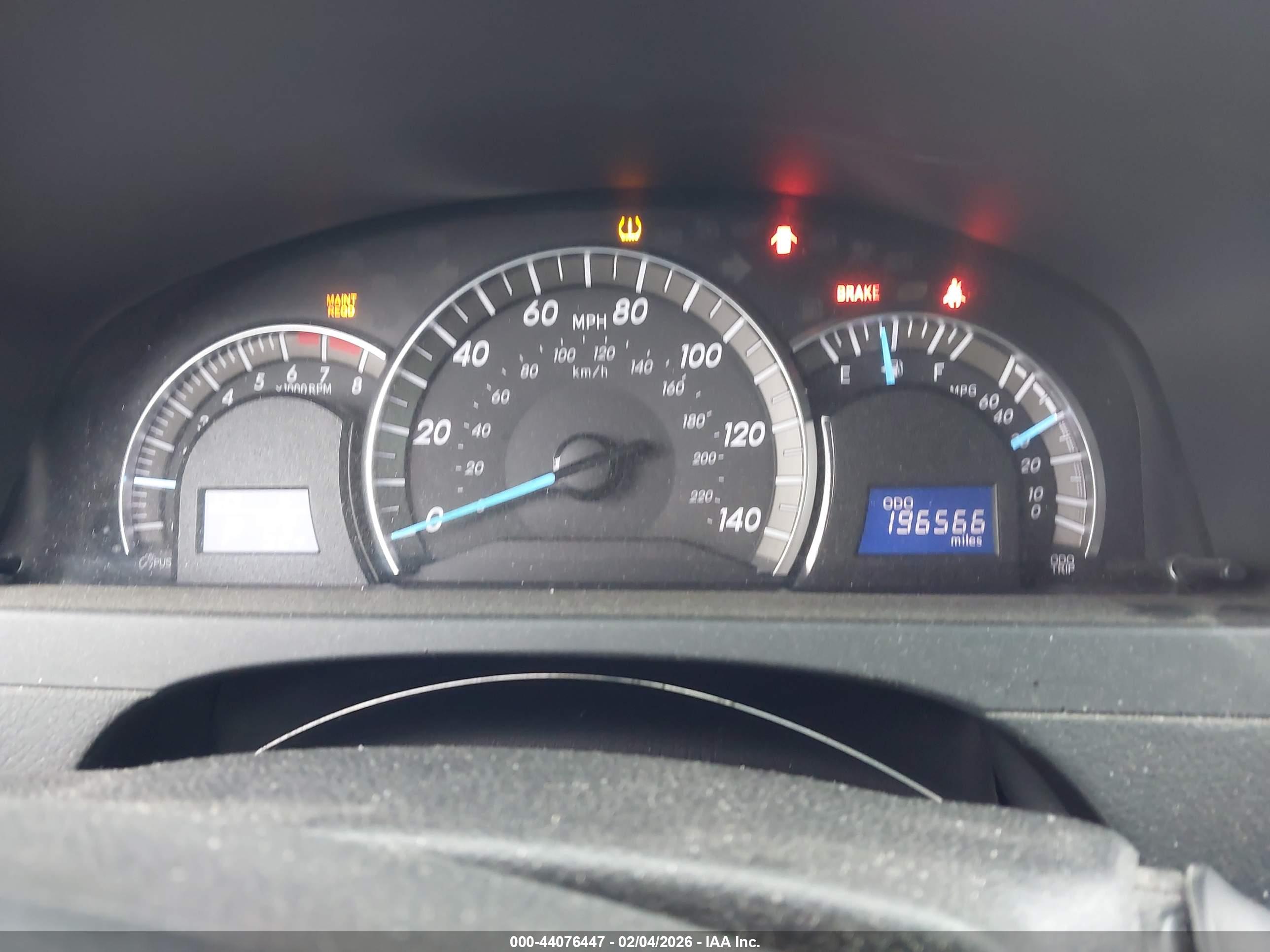 TOYOTA CAMRY image 7