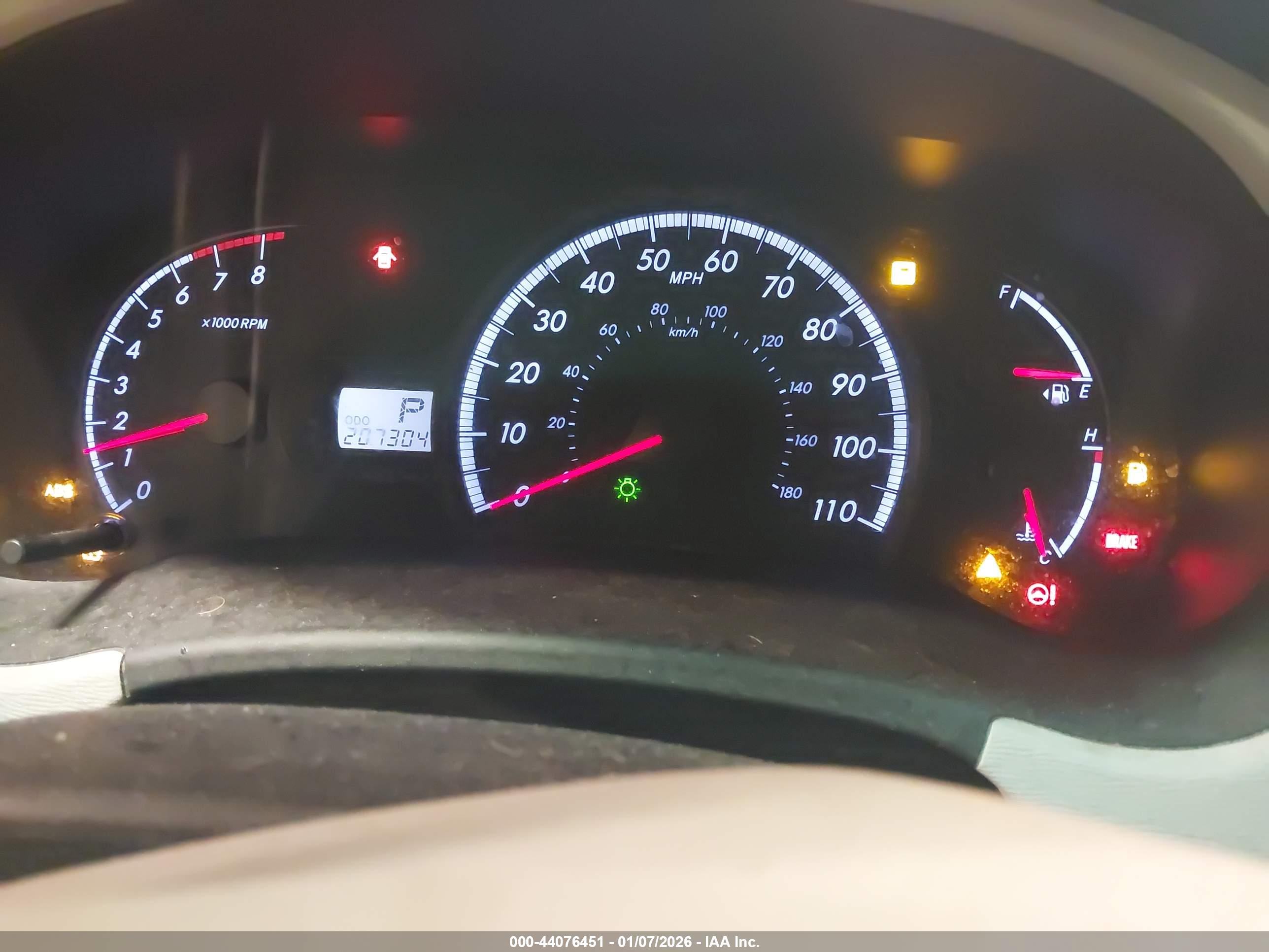 TOYOTA SIENNA image 7