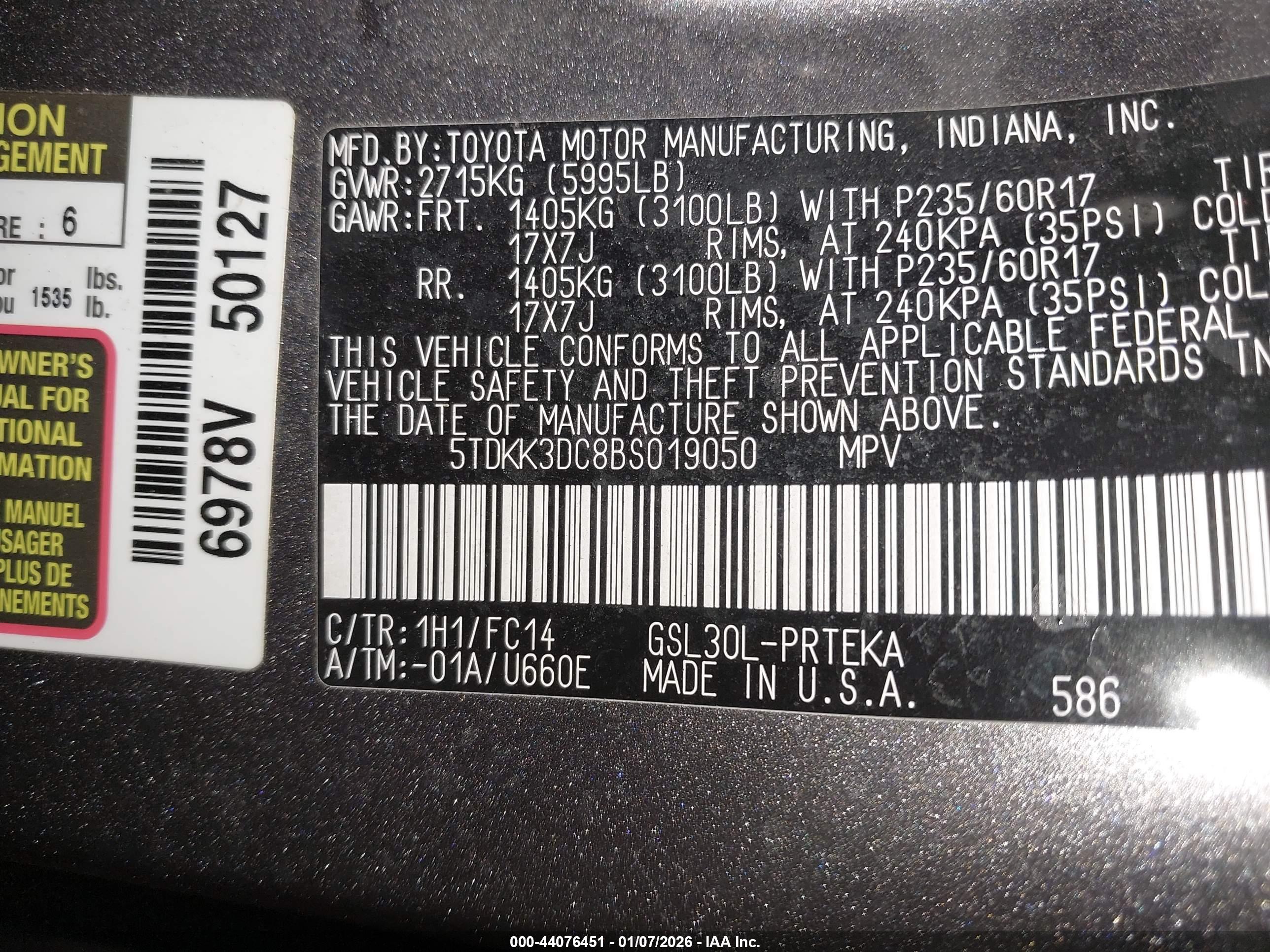 TOYOTA SIENNA image 9