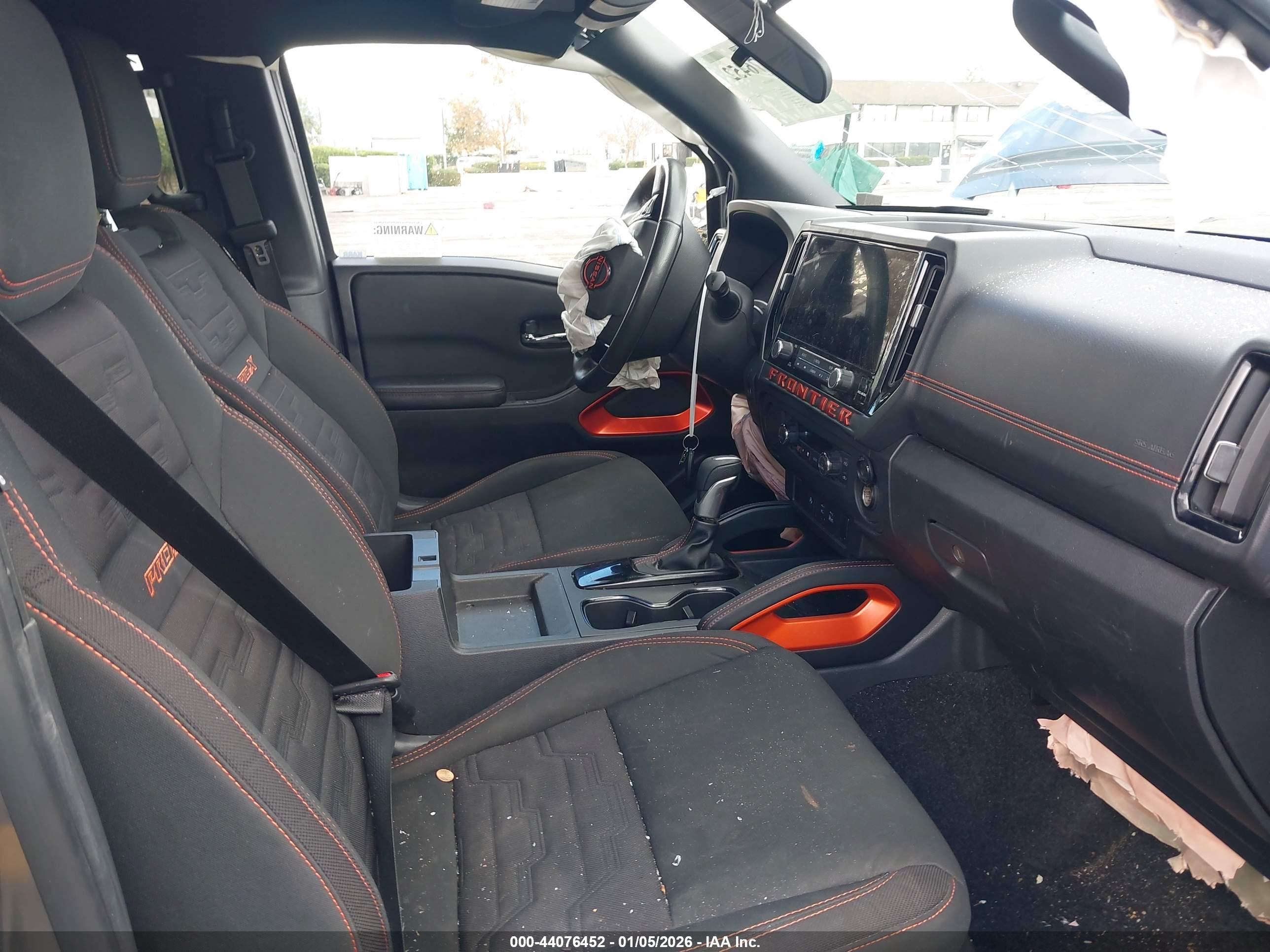 NISSAN FRONTIER image 5