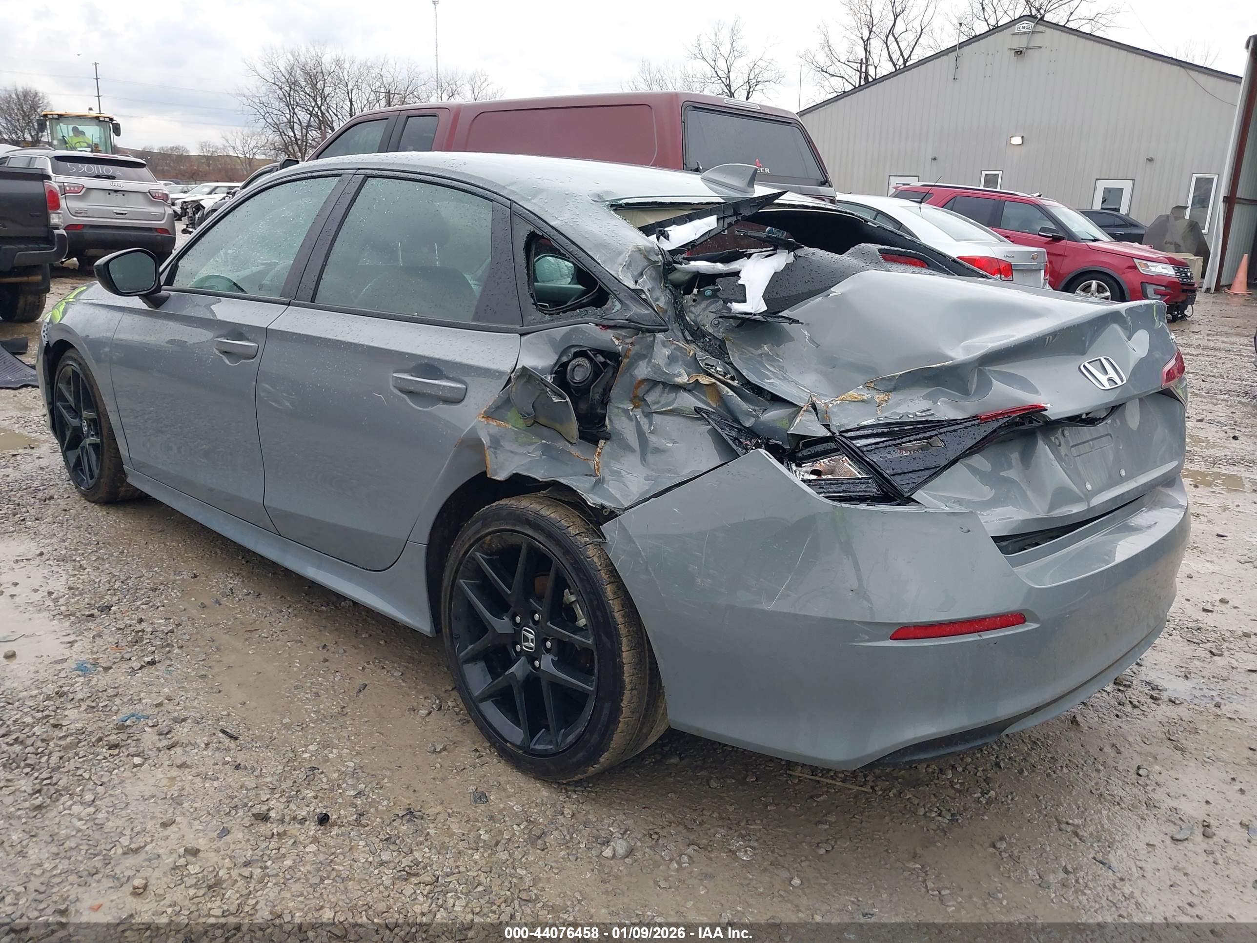 HONDA CIVIC image 3